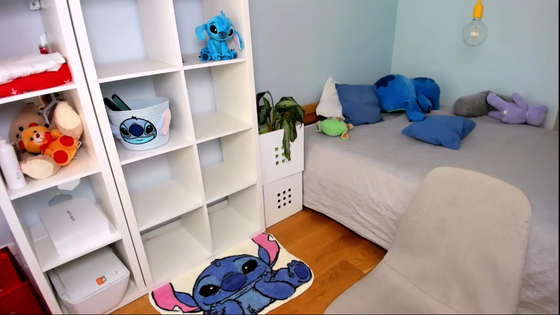 Gallery image thumbnail from Jennifercutie's myfreecams stream on, 09/11/2024, 17:11 image 6 of 20