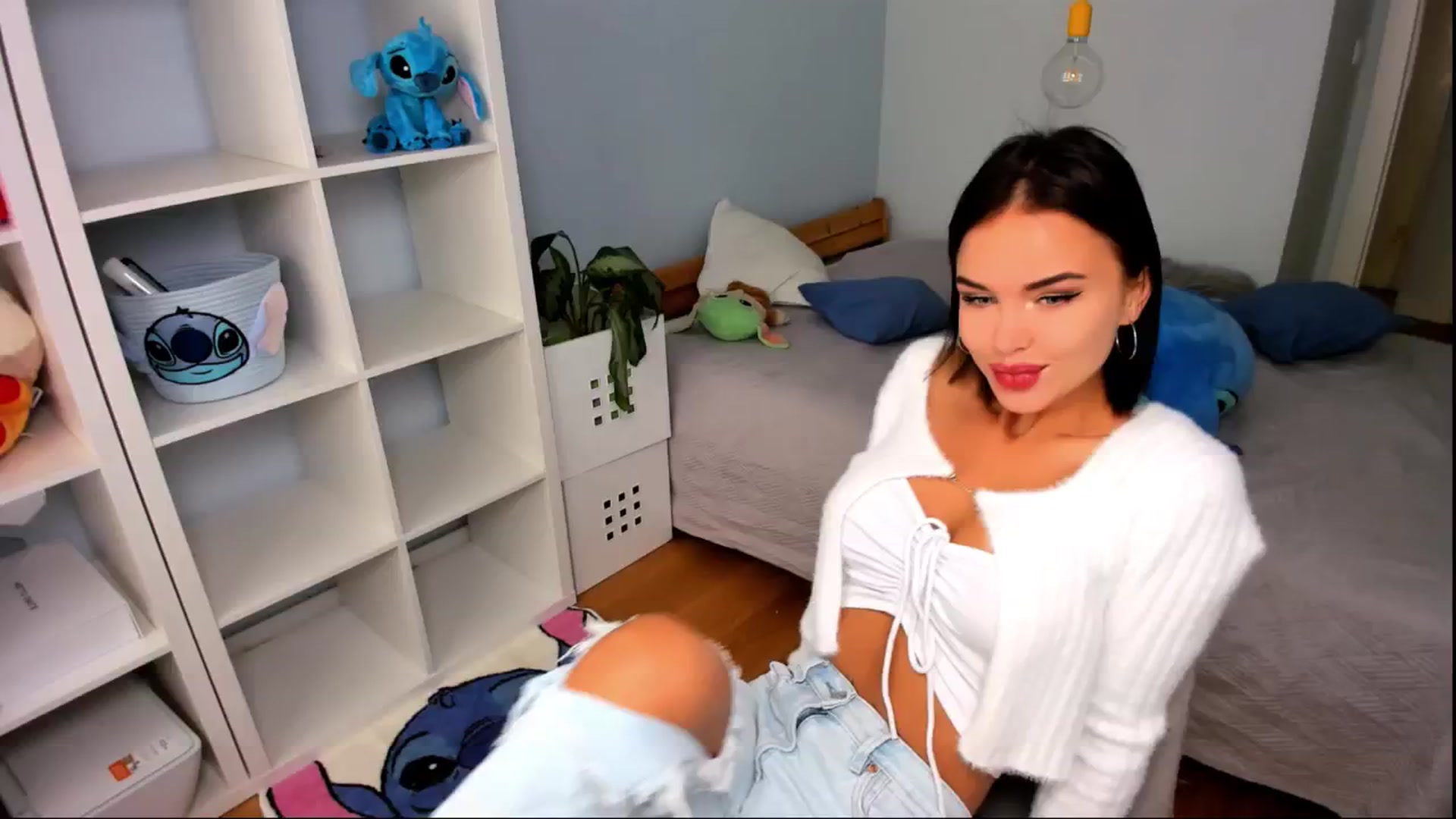 Gallery image thumbnail from Jennifercutie's myfreecams stream on, 09/12/2024, 14:10 image 13 of 20