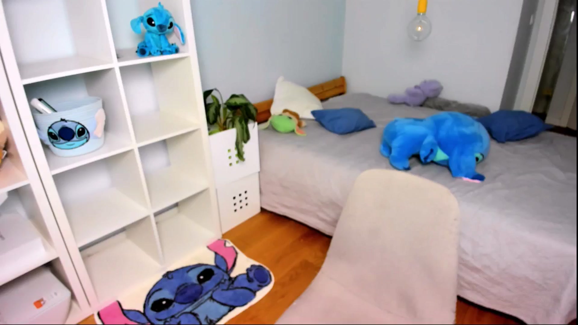 Gallery image thumbnail from Jennifercutie's myfreecams stream on, 09/12/2024, 15:40 image 3 of 20