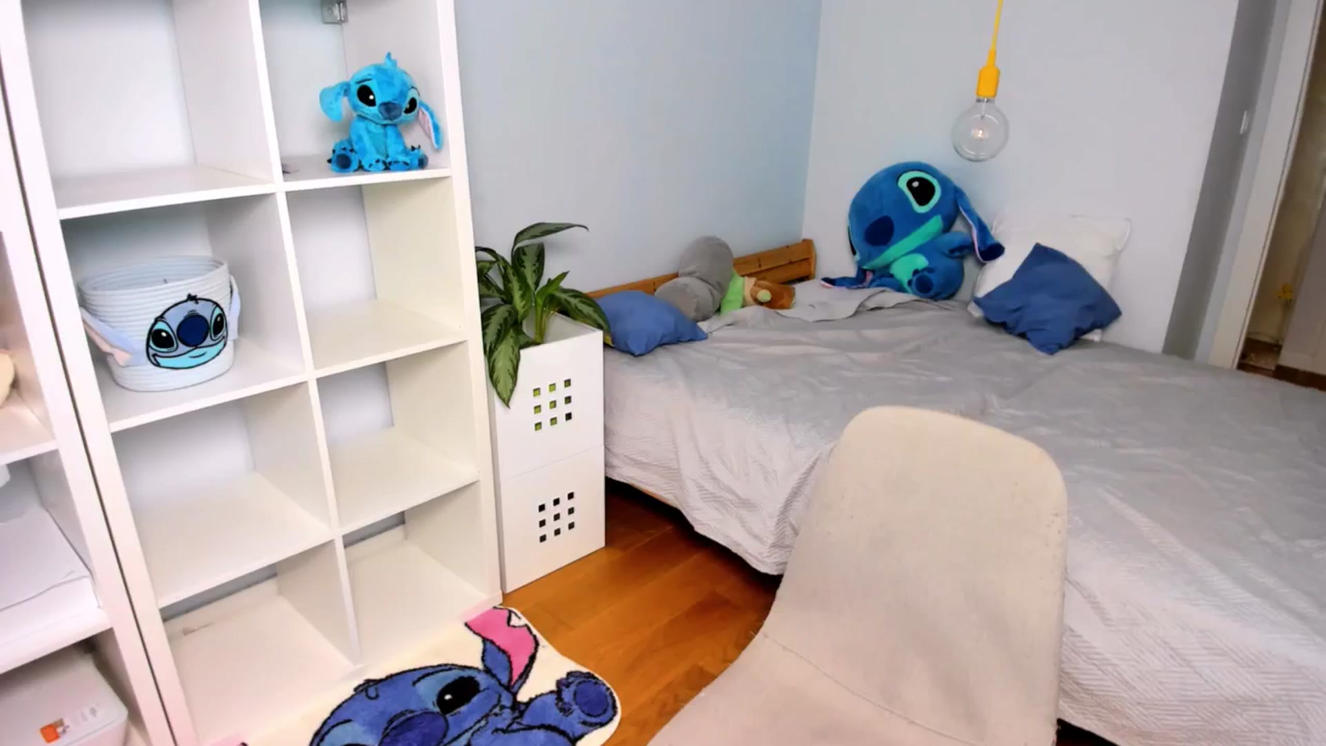 Gallery image thumbnail from Jennifercutie's myfreecams stream on, 09/18/2024, 15:48 image 6 of 20