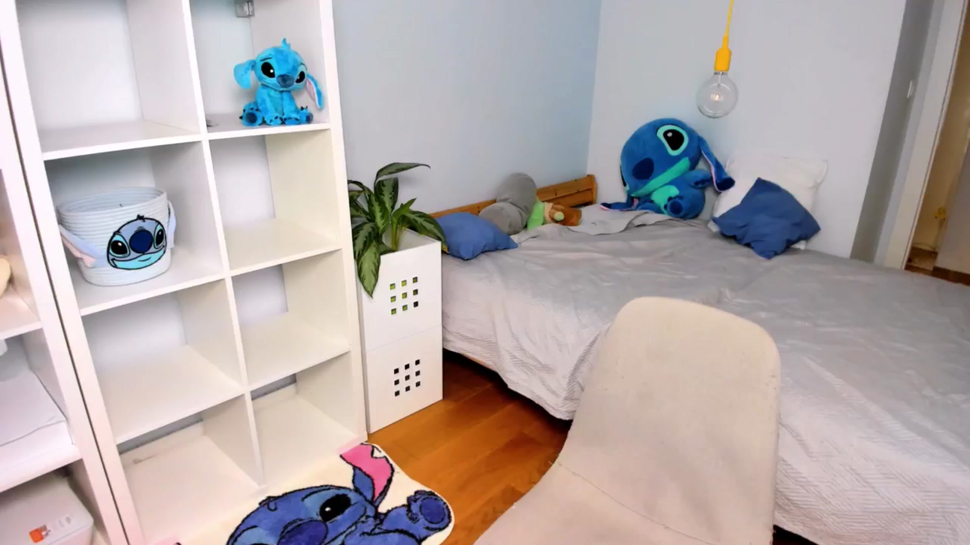 Gallery image thumbnail from Jennifercutie's myfreecams stream on, 09/18/2024, 15:48 image 5 of 20