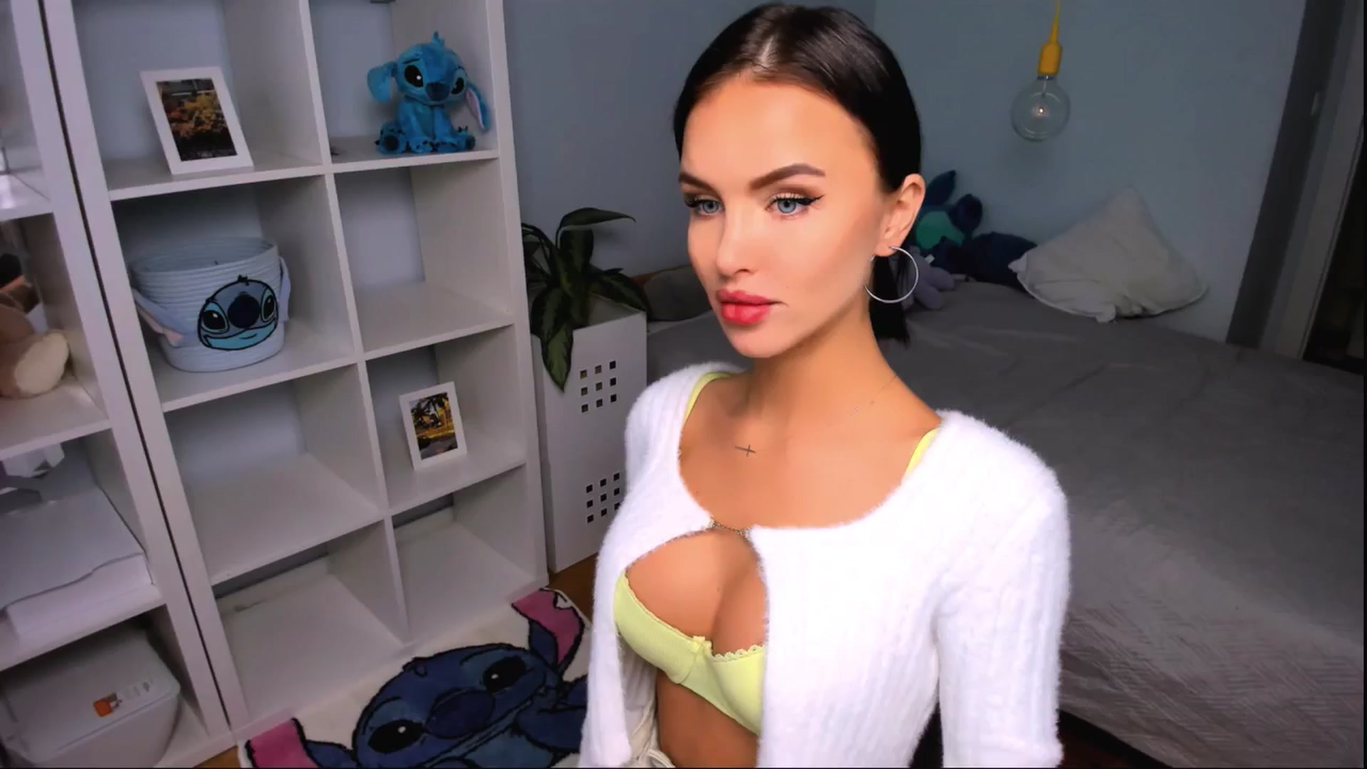 Gallery image thumbnail from Jennifercutie's myfreecams stream on, 09/20/2024, 15:18 image 19 of 20