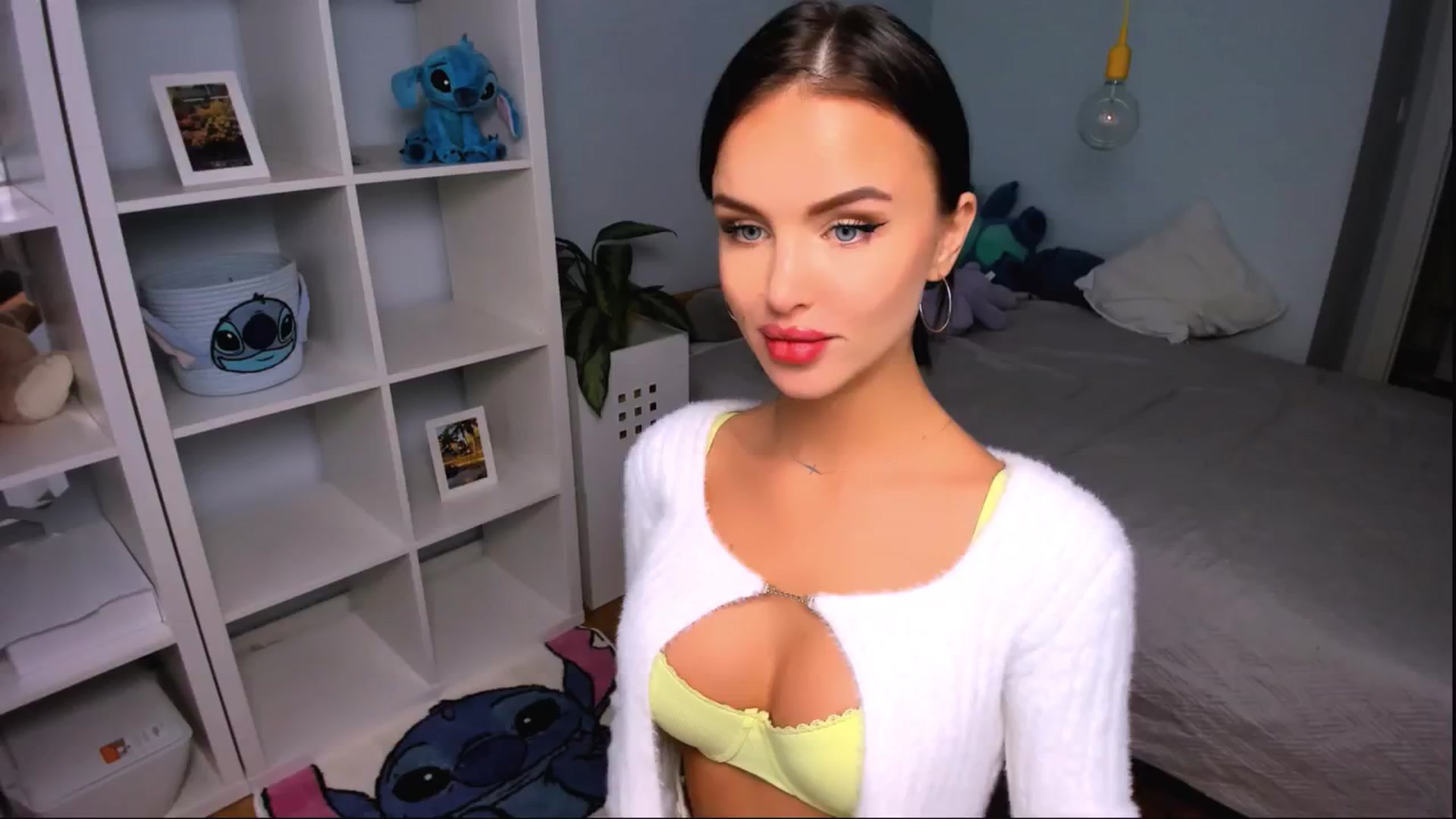 Gallery image thumbnail from Jennifercutie's myfreecams stream on, 09/20/2024, 15:18 image 18 of 20