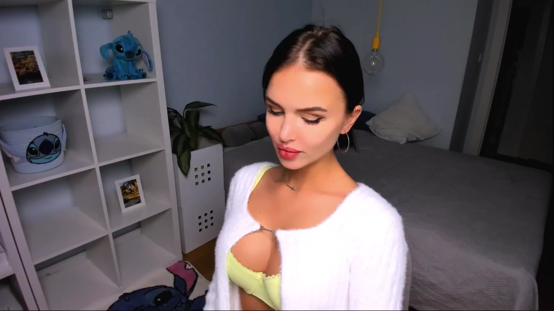 Gallery image thumbnail from Jennifercutie's myfreecams stream on, 09/20/2024, 17:47 image 2 of 20
