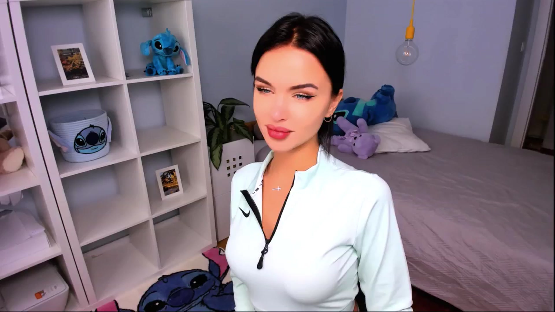 Gallery image thumbnail from Jennifercutie's myfreecams stream on, 09/23/2024, 11:36 image 2 of 20