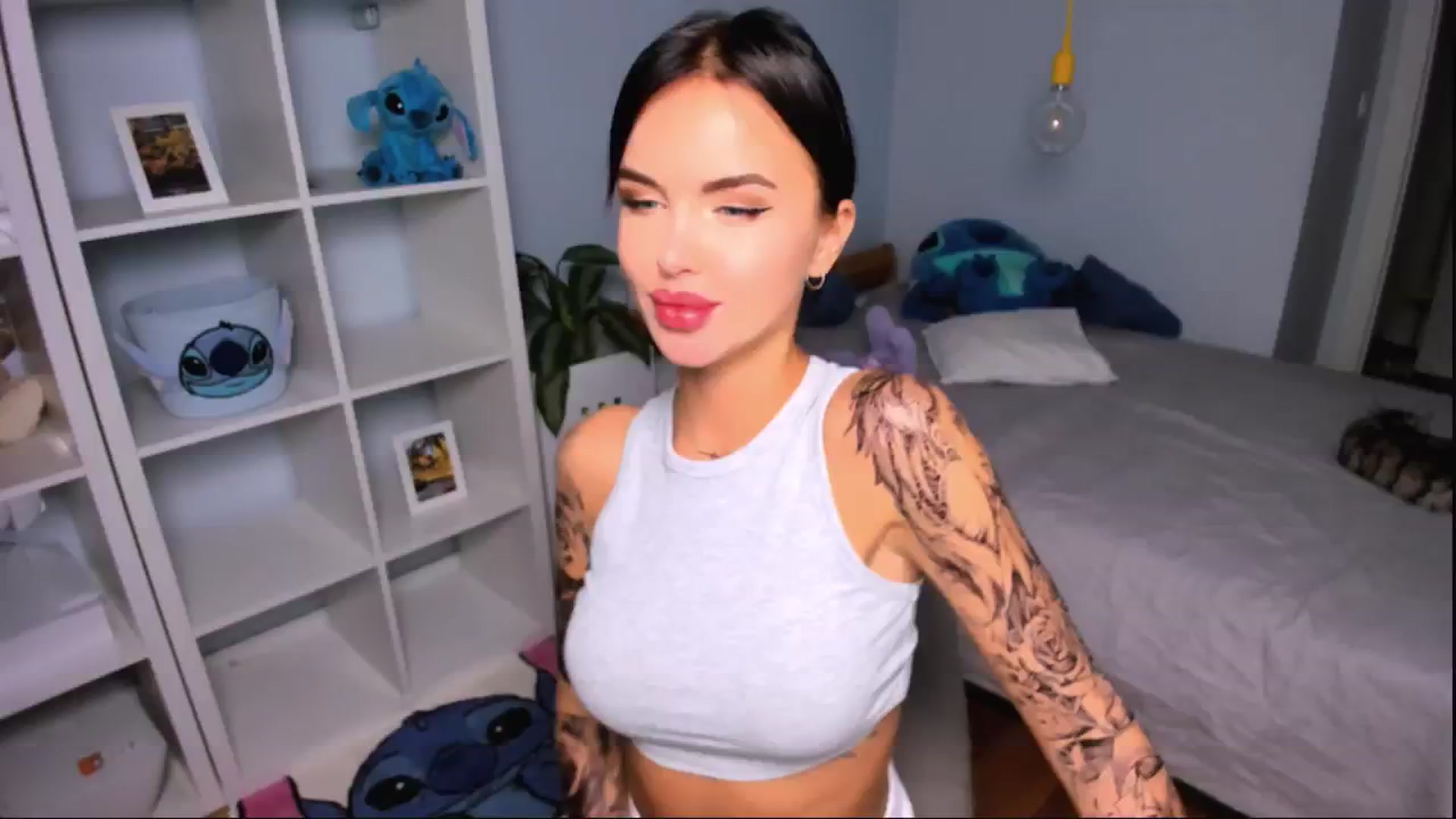 Gallery image thumbnail from Jennifercutie's myfreecams stream on, 09/24/2024, 19:56 image 14 of 20