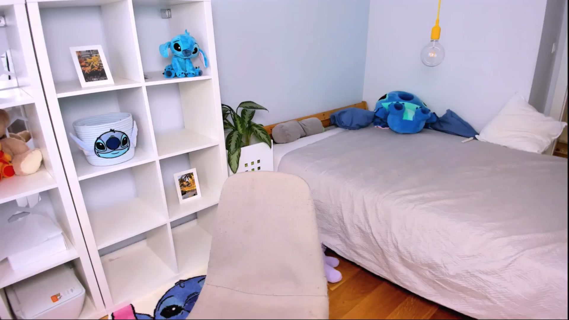 Gallery image thumbnail from Jennifercutie's myfreecams stream on, 09/25/2024, 13:38 image 14 of 20
