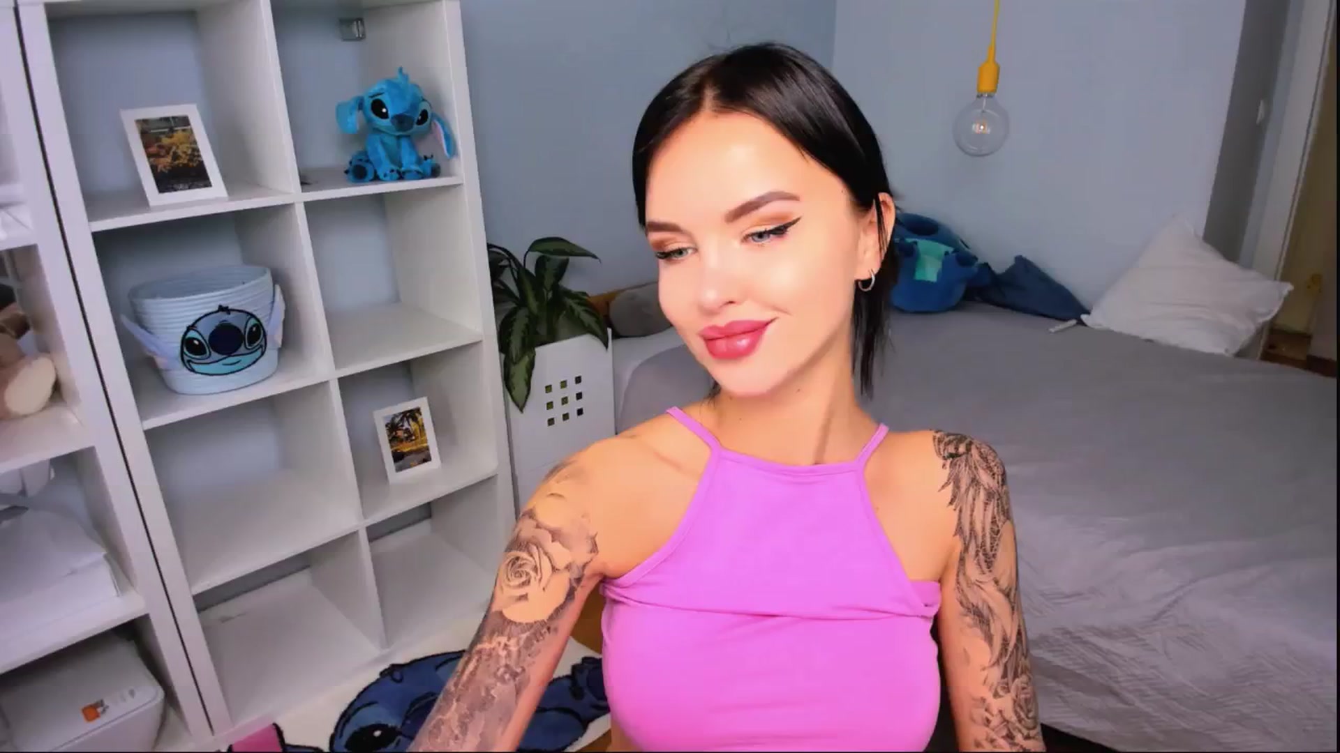 Gallery image thumbnail from Jennifercutie's myfreecams stream on, 09/25/2024, 13:38 image 10 of 20