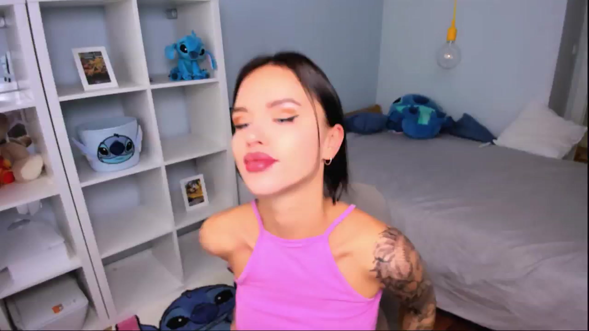 Gallery image thumbnail from Jennifercutie's myfreecams stream on, 09/25/2024, 13:38 image 19 of 20