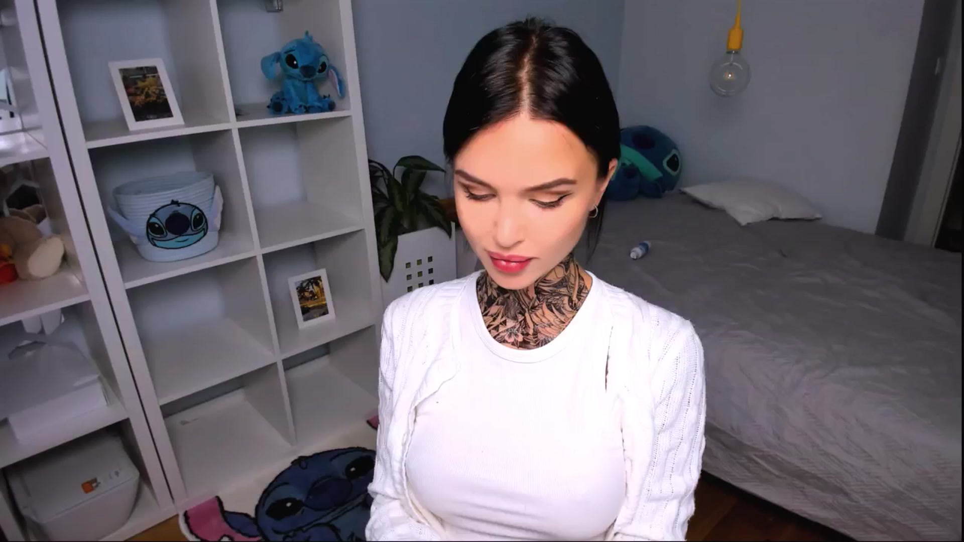 Gallery image thumbnail from Jennifercutie's myfreecams stream on, 09/26/2024, 14:45 image 16 of 20