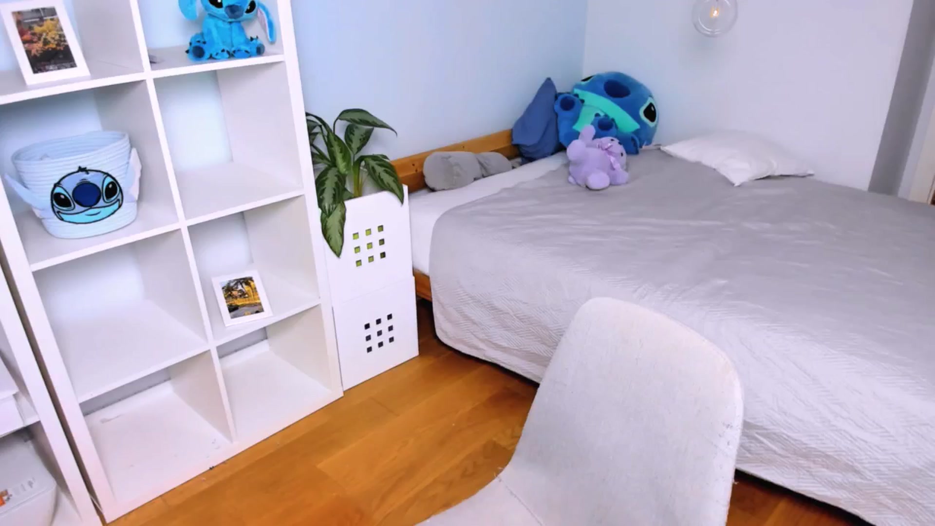 Gallery image thumbnail from Jennifercutie's myfreecams stream on, 09/28/2024, 21:26 image 9 of 20