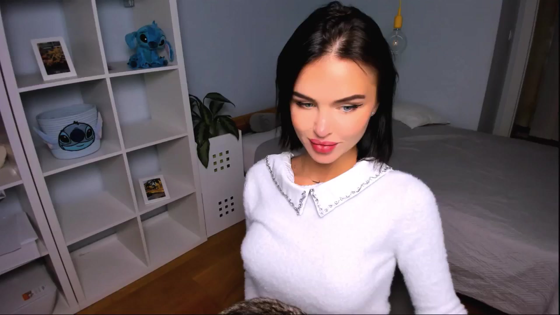 Gallery image thumbnail from Jennifercutie's myfreecams stream on, 09/29/2024, 18:06 image 14 of 20