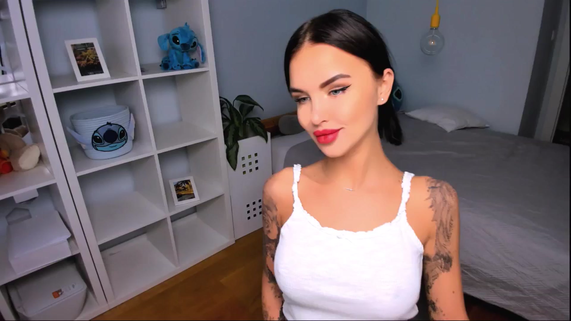 Gallery image thumbnail from Jennifercutie's myfreecams stream on, 09/30/2024, 15:10 image 16 of 20