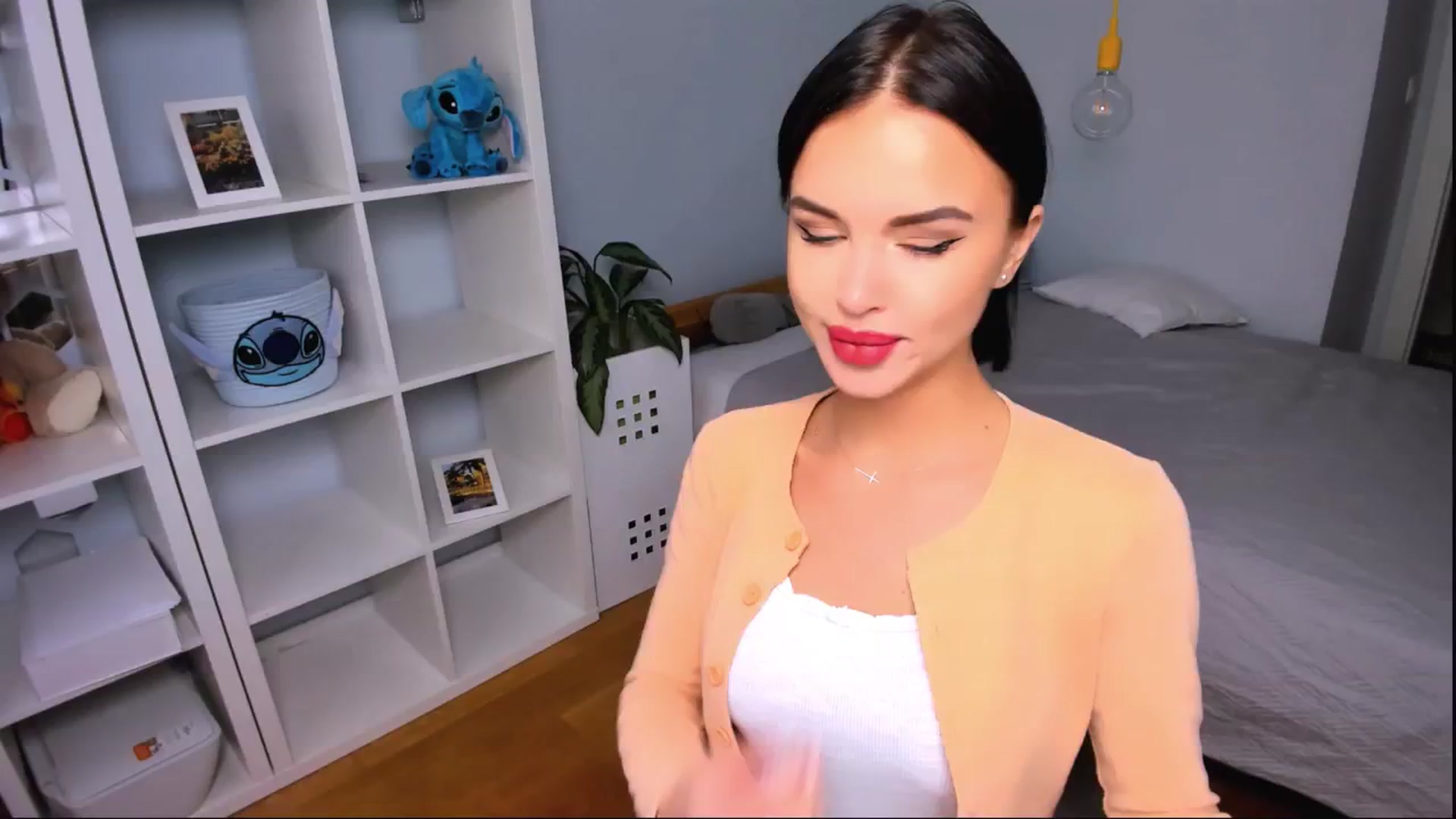 Gallery image thumbnail from Jennifercutie's myfreecams stream on, 09/30/2024, 15:10 image 9 of 20