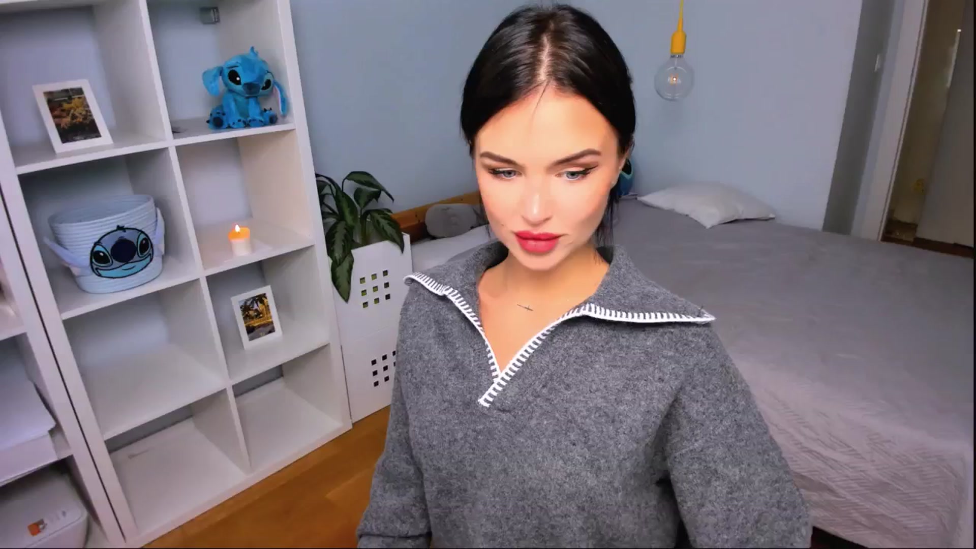 Gallery image thumbnail from Jennifercutie's myfreecams stream on, 10/01/2024, 14:04 image 19 of 20