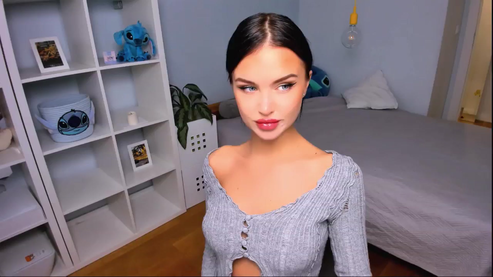 Gallery image thumbnail from Jennifercutie's myfreecams stream on, 10/02/2024, 12:13 image 3 of 20