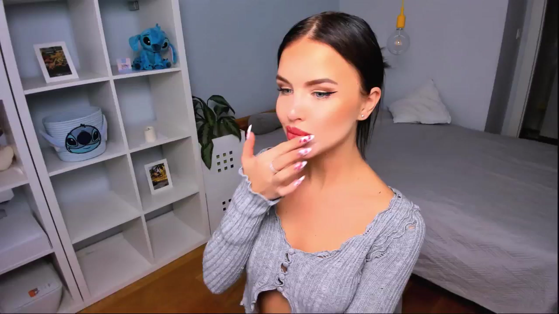 Gallery image thumbnail from Jennifercutie's myfreecams stream on, 10/02/2024, 12:34 image 5 of 20