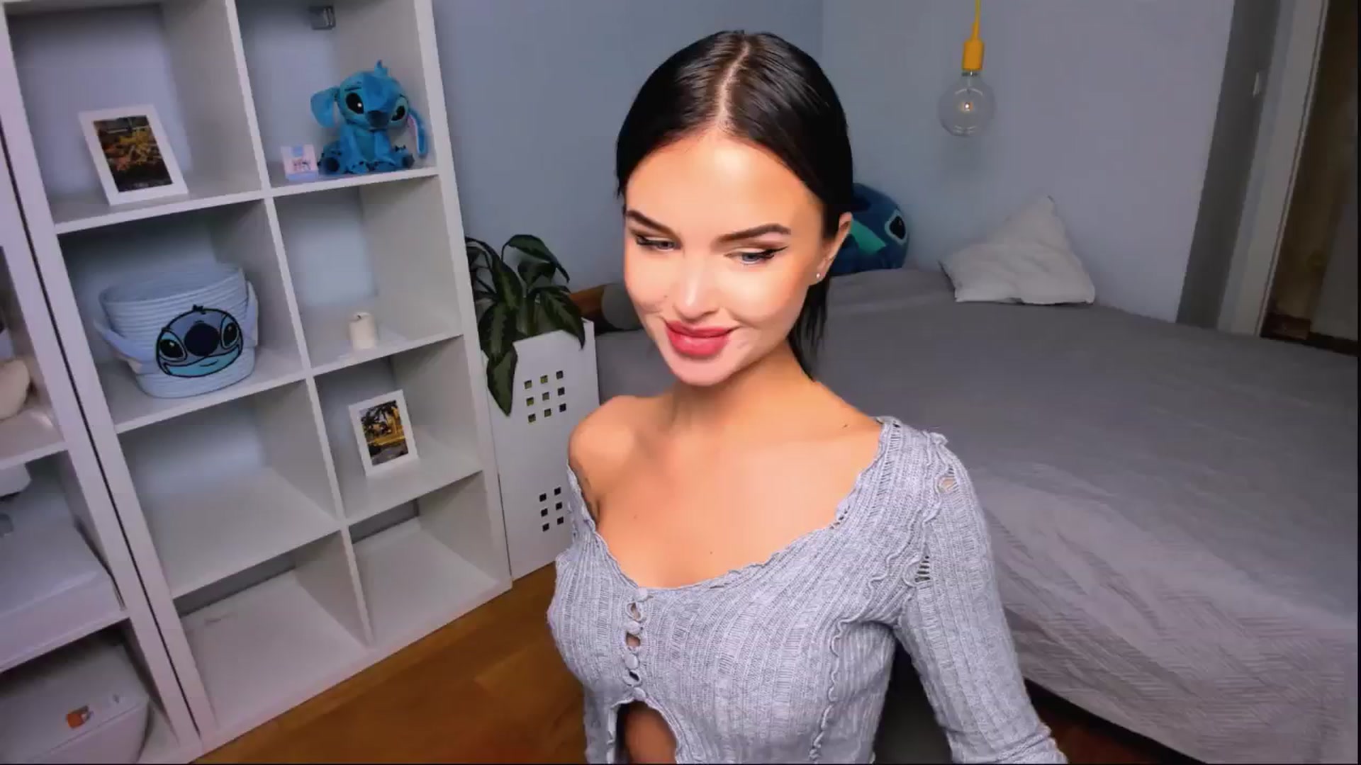 Gallery image thumbnail from Jennifercutie's myfreecams stream on, 10/02/2024, 14:36 image 16 of 20