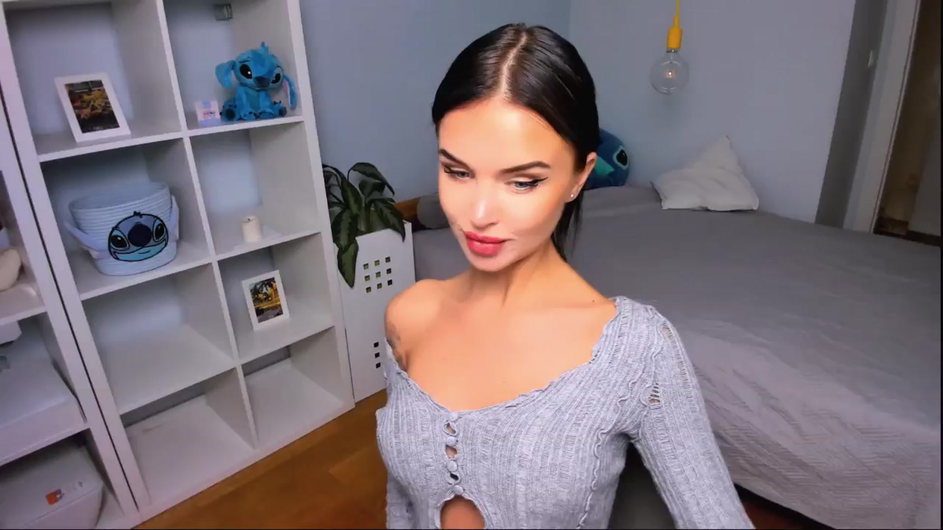 Gallery image thumbnail from Jennifercutie's myfreecams stream on, 10/02/2024, 14:36 image 11 of 20