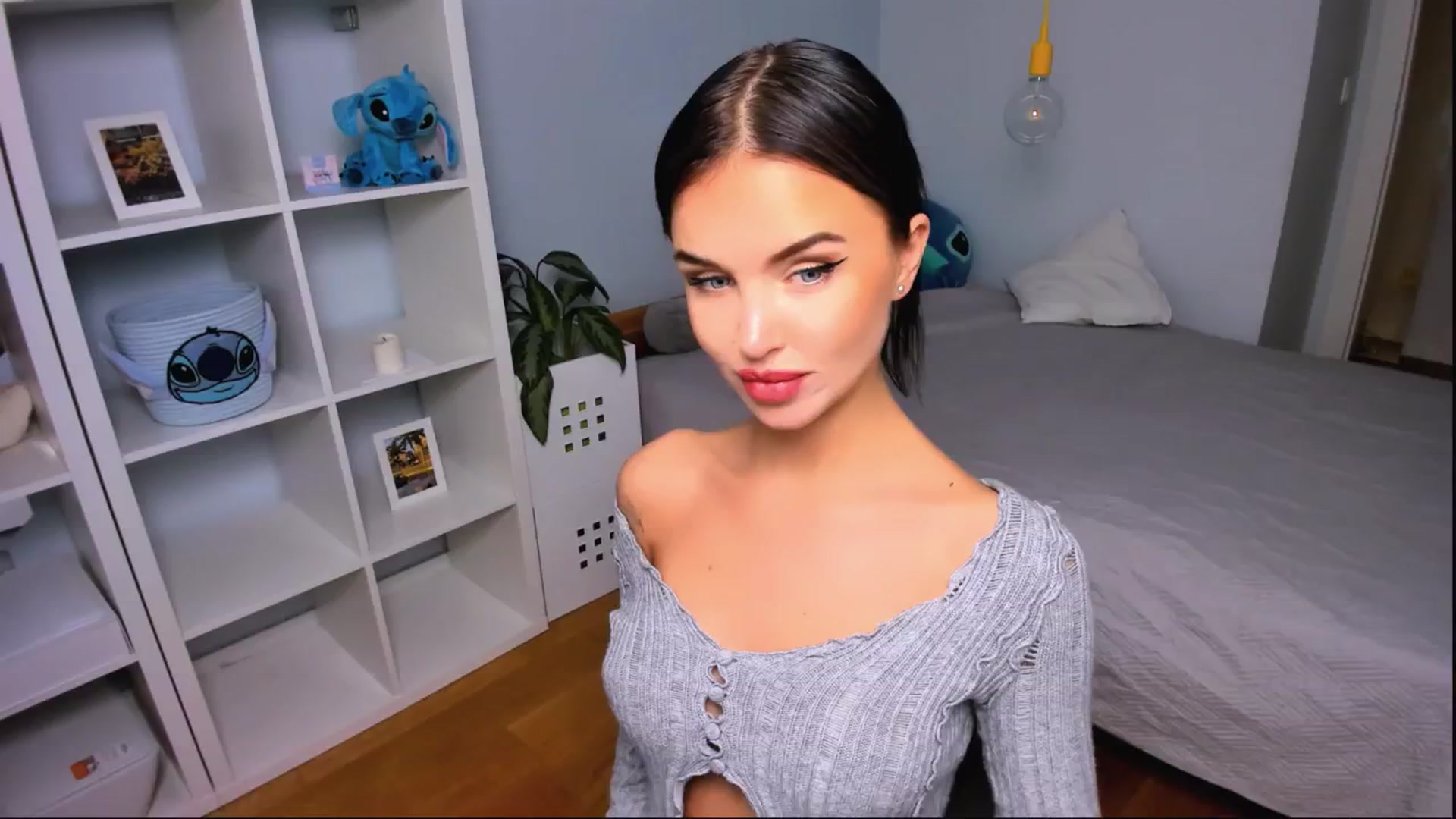 Gallery image thumbnail from Jennifercutie's myfreecams stream on, 10/02/2024, 14:36 image 19 of 20