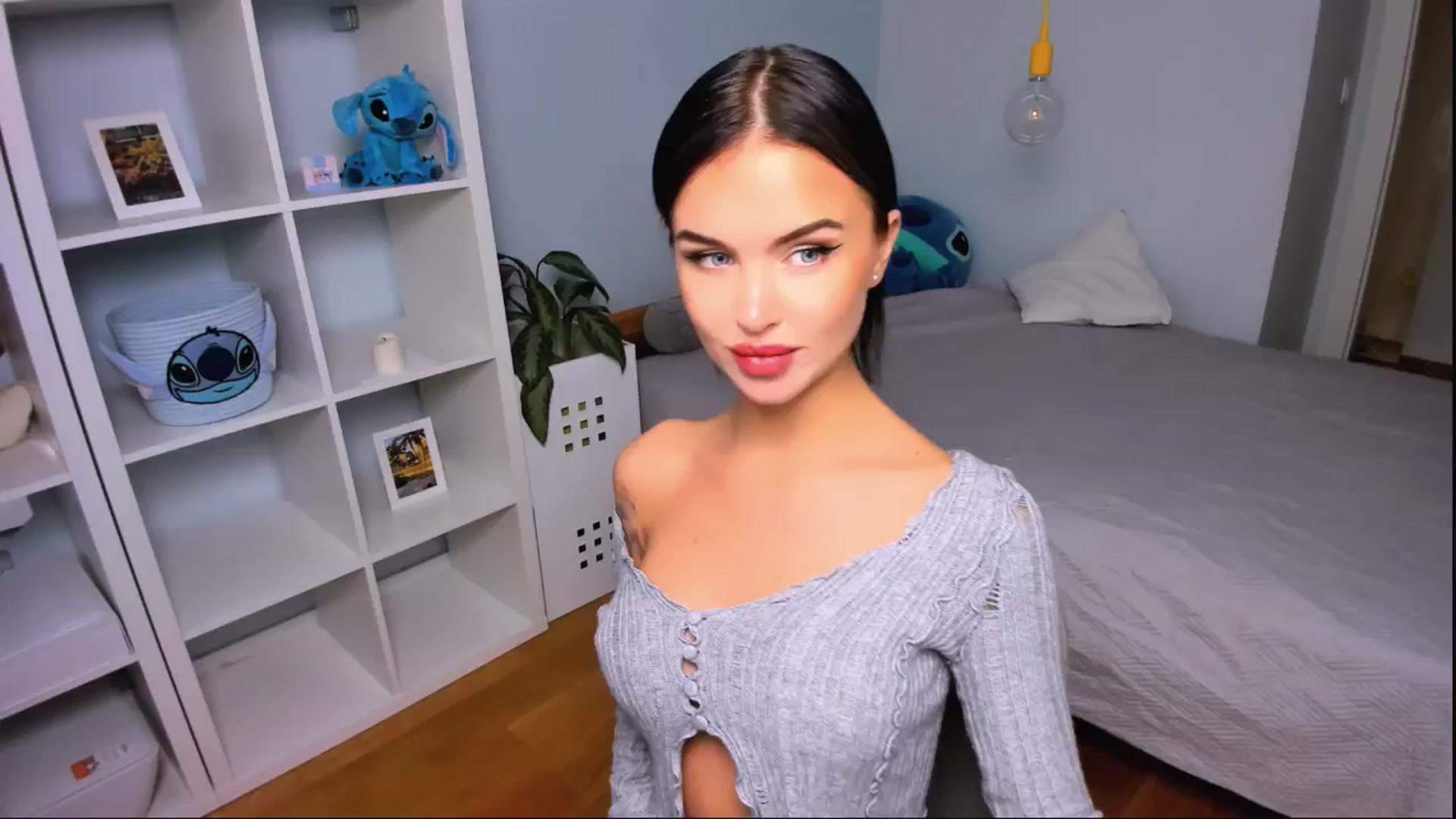 Gallery image thumbnail from Jennifercutie's myfreecams stream on, 10/02/2024, 14:36 image 14 of 20