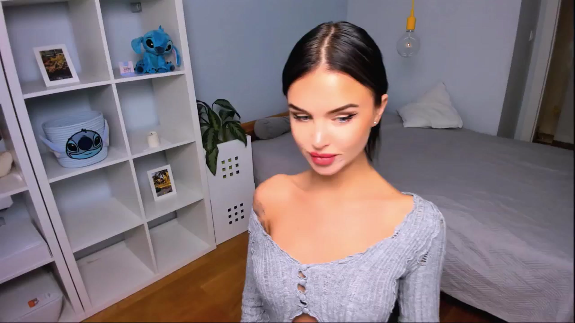 Gallery image thumbnail from Jennifercutie's myfreecams stream on, 10/02/2024, 14:36 image 8 of 20
