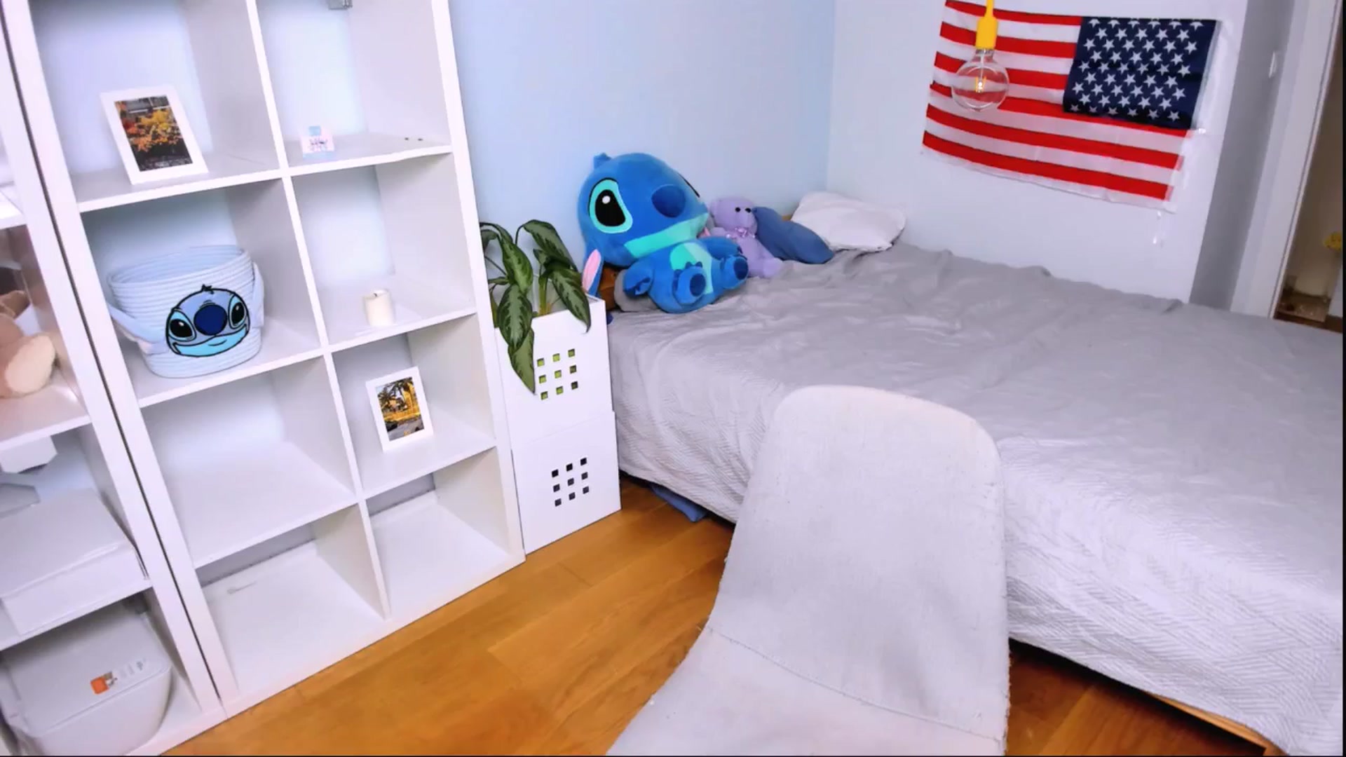 Gallery image thumbnail from Jennifercutie's myfreecams stream on, 10/16/2024, 18:18 image 20 of 20