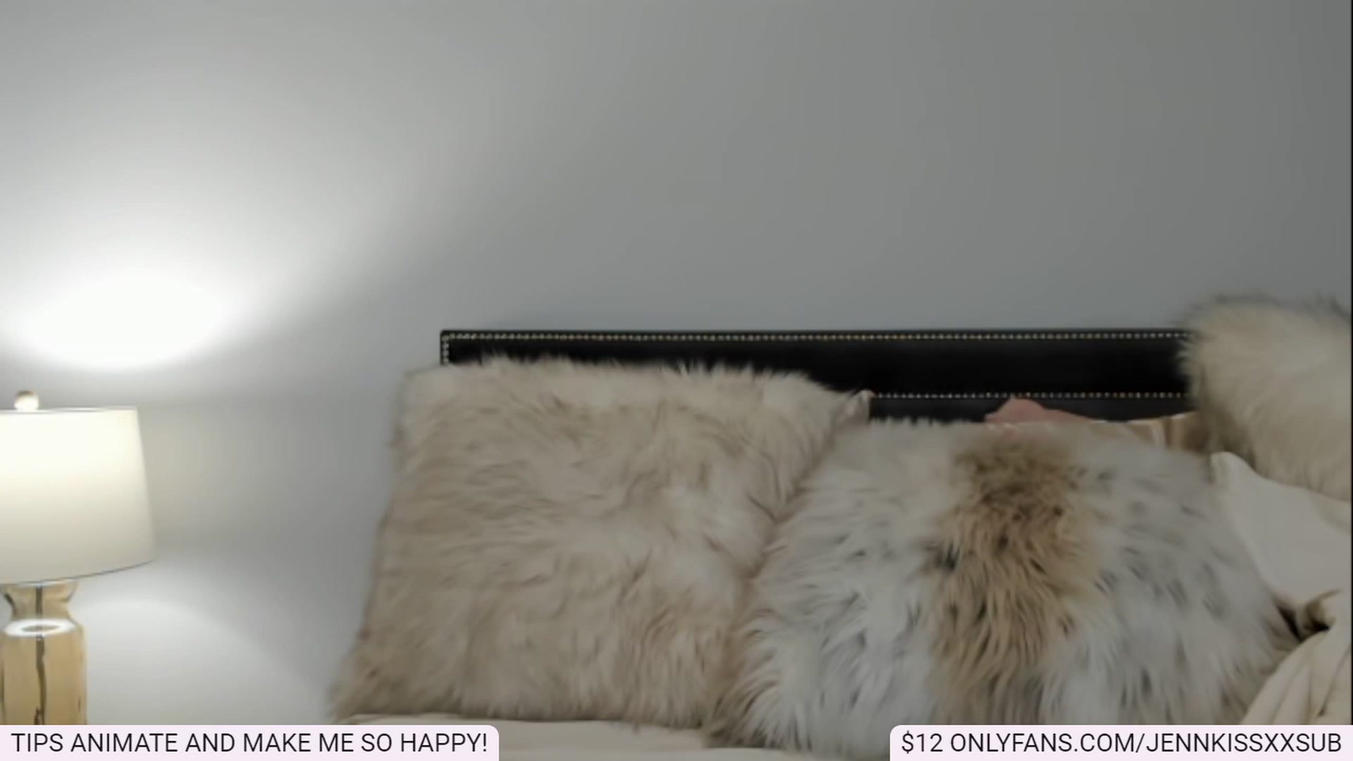 Gallery image thumbnail from JennkissxxSUB's myfreecams stream on, 01/19/2023, 08:59 image 16 of 20