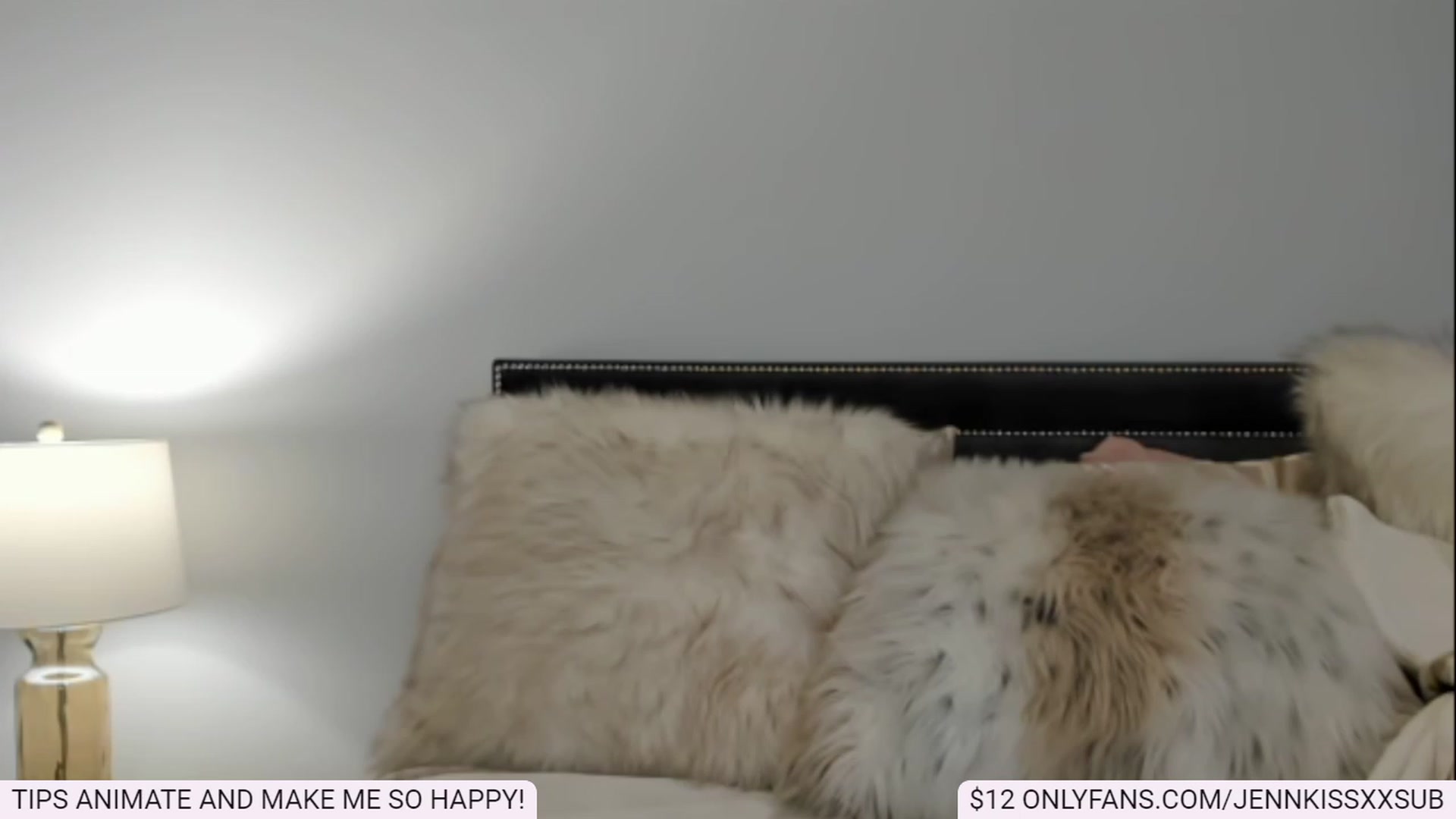 Gallery image thumbnail from JennkissxxSUB's myfreecams stream on, 01/19/2023, 08:59 image 14 of 20