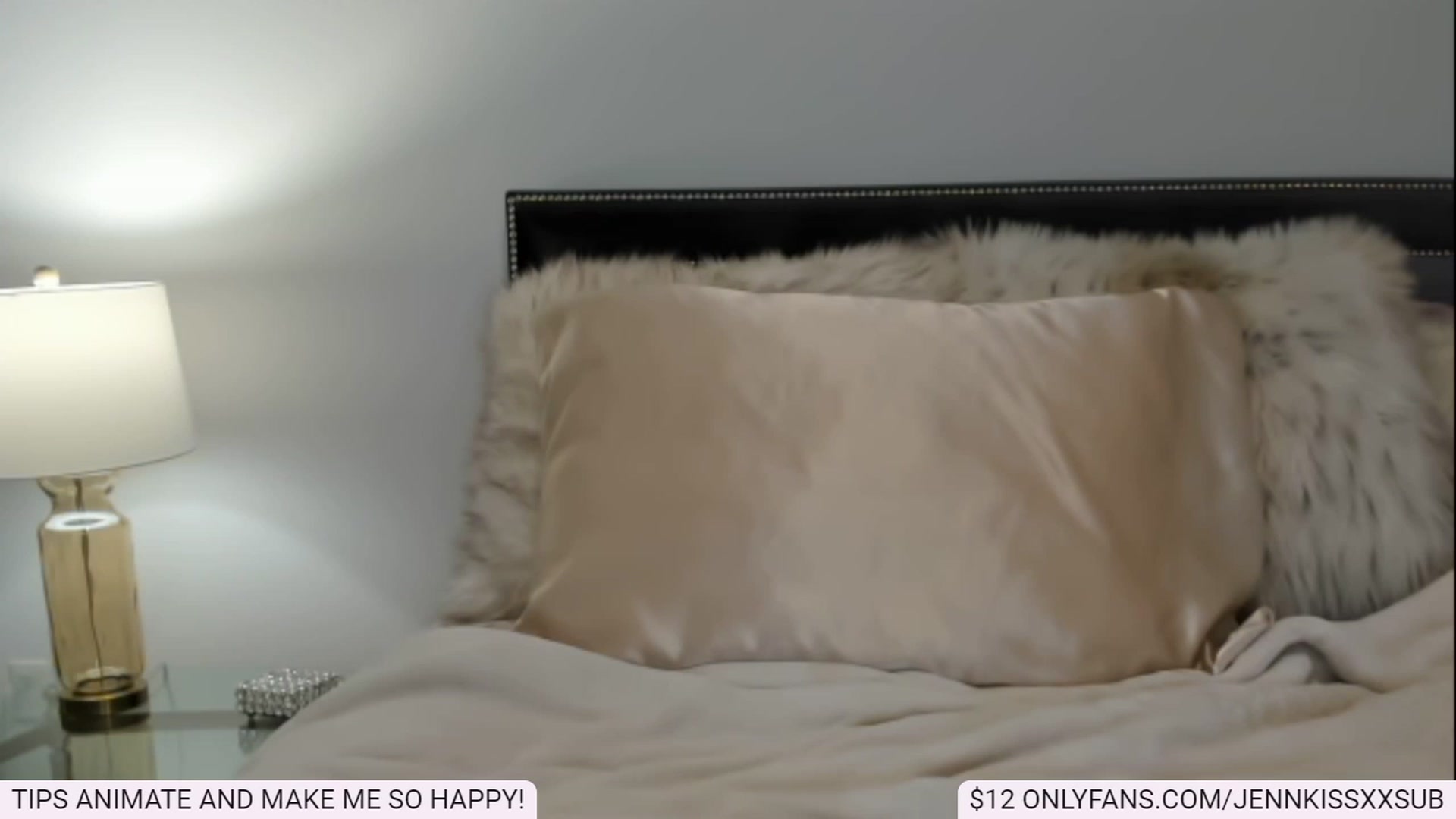 Gallery image thumbnail from JennkissxxSUB's myfreecams stream on, 01/23/2023, 07:49 image 10 of 20