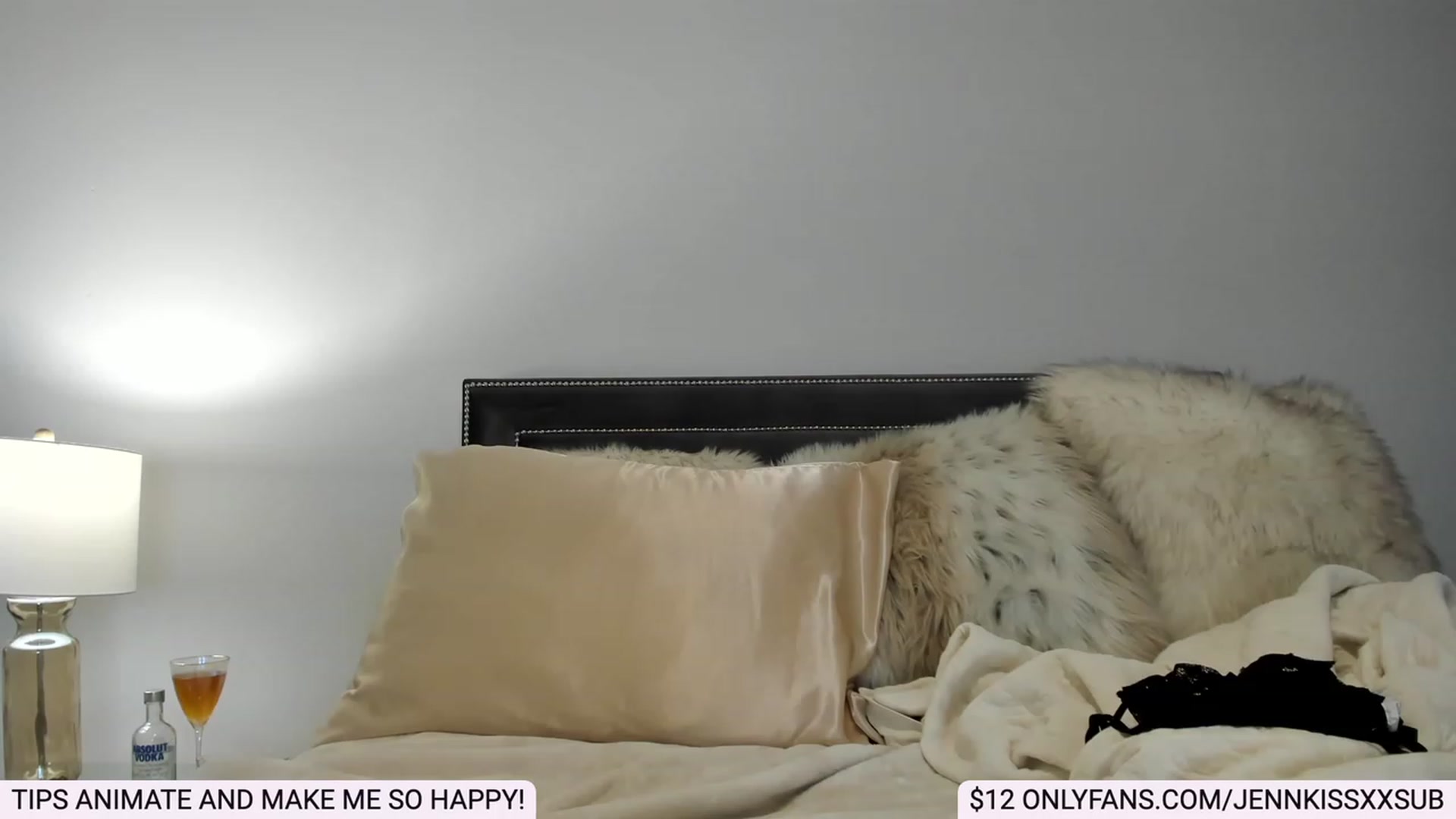 Gallery image thumbnail from JennkissxxSUB's myfreecams stream on, 01/27/2023, 11:10 image 16 of 20