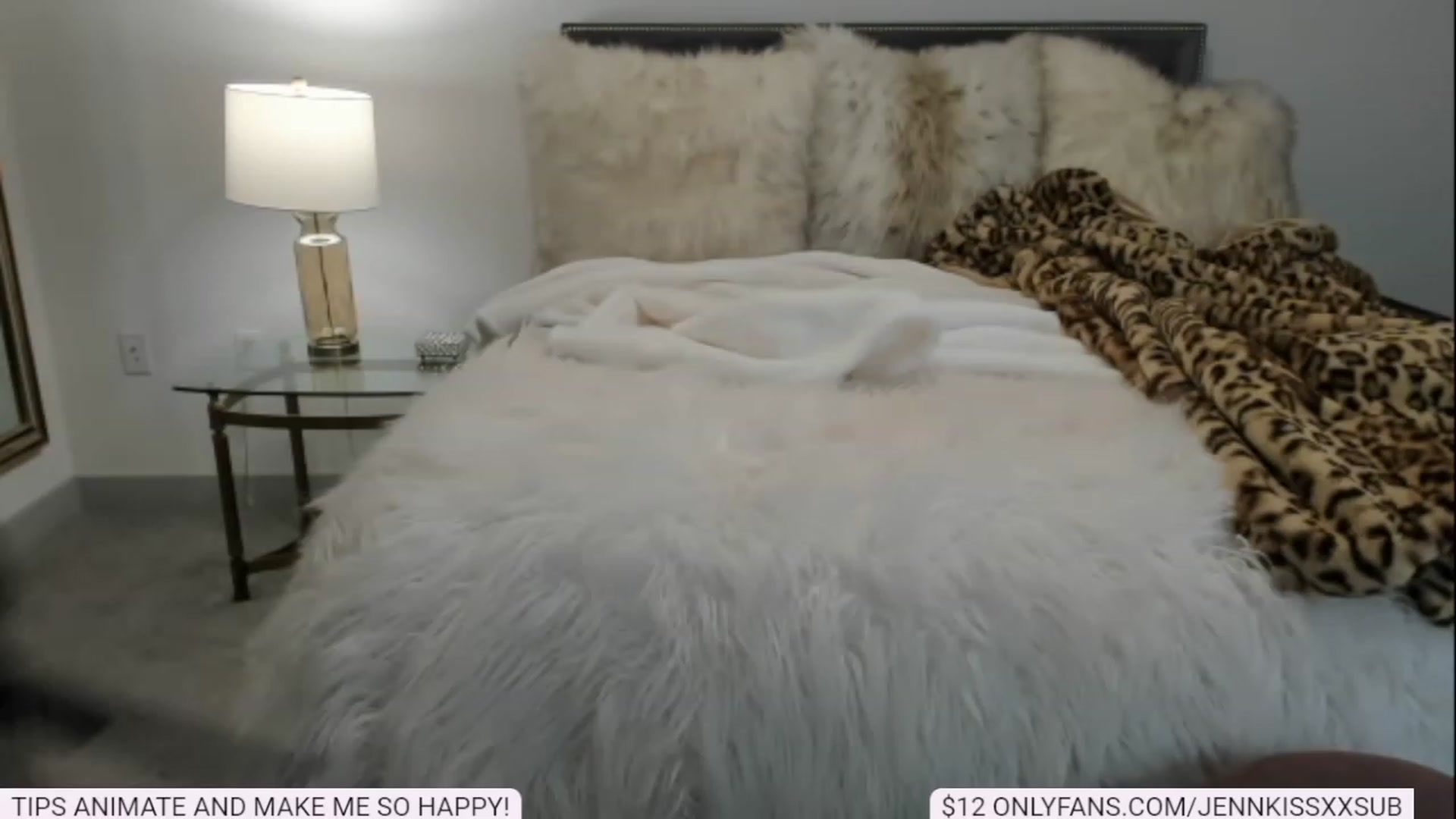 Gallery image thumbnail from JennkissxxSUB's myfreecams stream on, 02/13/2023, 05:33 image 13 of 20