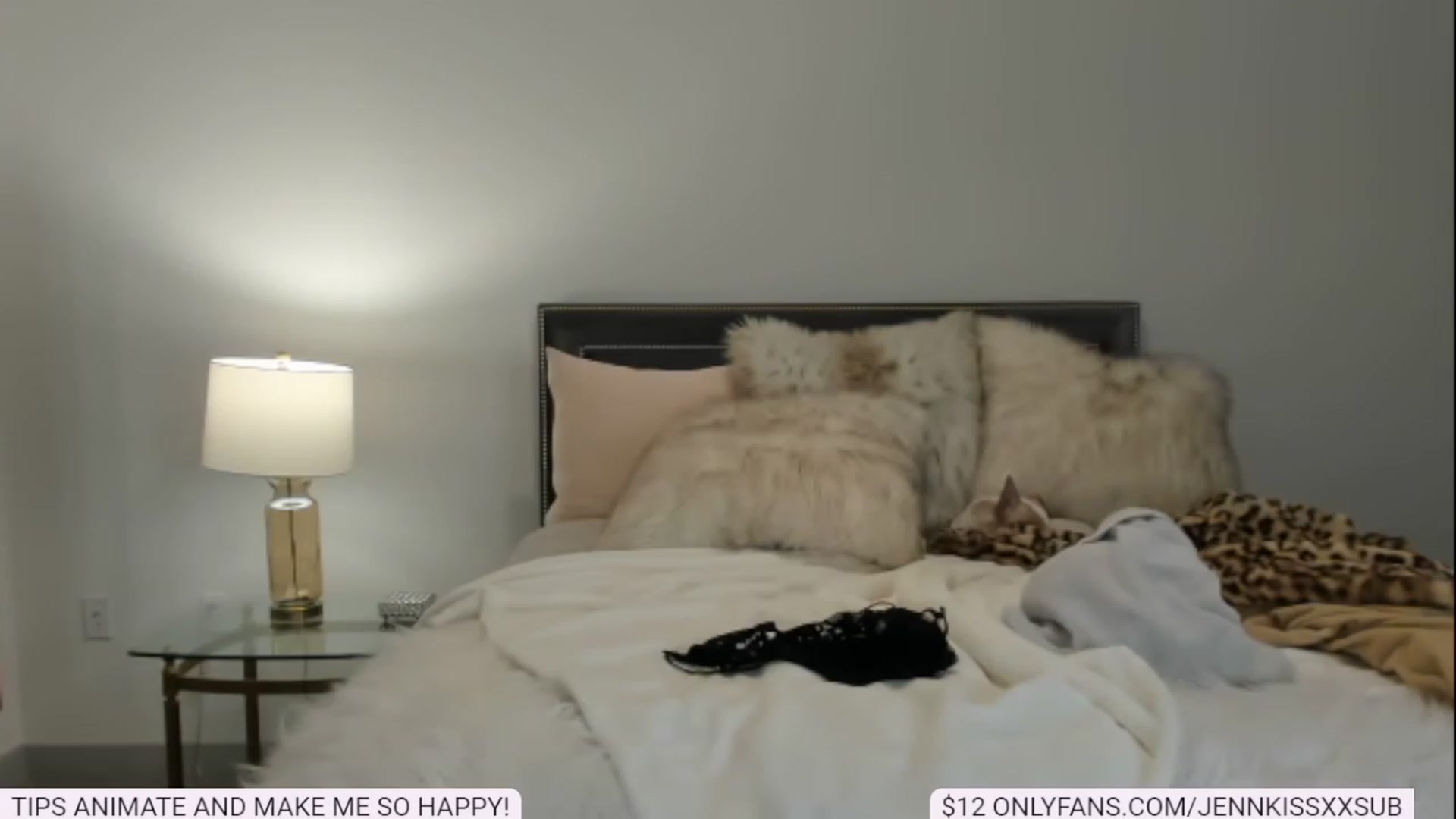 Gallery image thumbnail from JennkissxxSUB's myfreecams stream on, 02/13/2023, 11:30 image 15 of 20