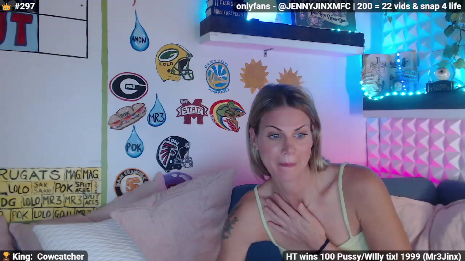 Gallery image thumbnail from Jennnay's myfreecams stream on, 11/20/2022, 03:58 image 17 of 20