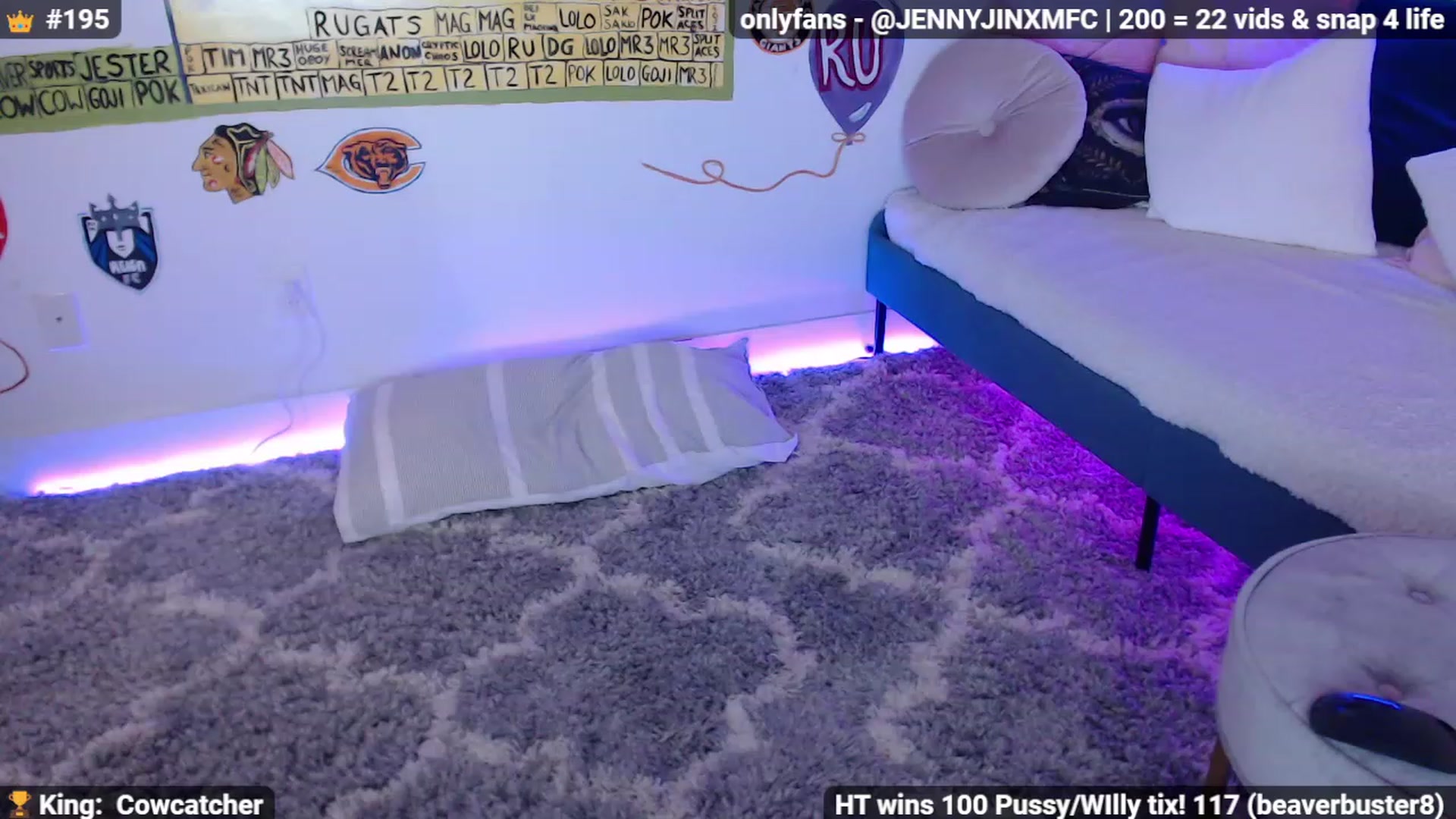 Gallery image thumbnail from Jennnay's myfreecams stream on, 11/25/2022, 01:59 image 11 of 20