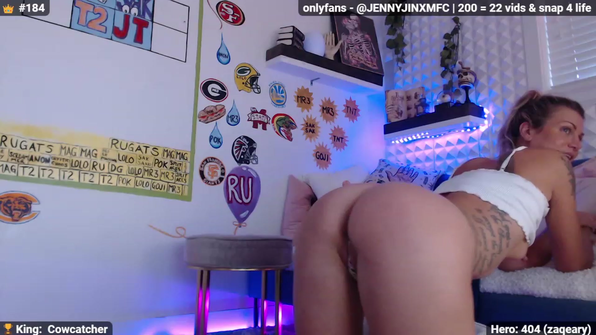Gallery image thumbnail from Jennnay's myfreecams stream on, 11/29/2022, 01:40 image 7 of 20