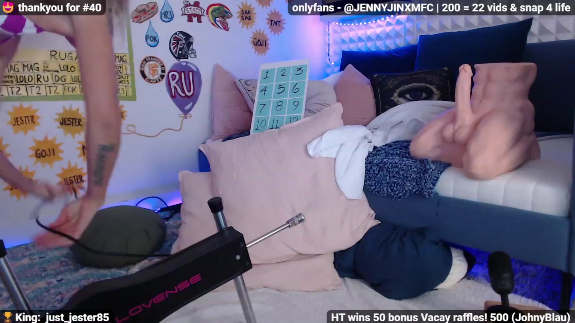 Gallery image thumbnail from Jennnay's myfreecams stream on, 12/06/2022, 23:06 image 13 of 20