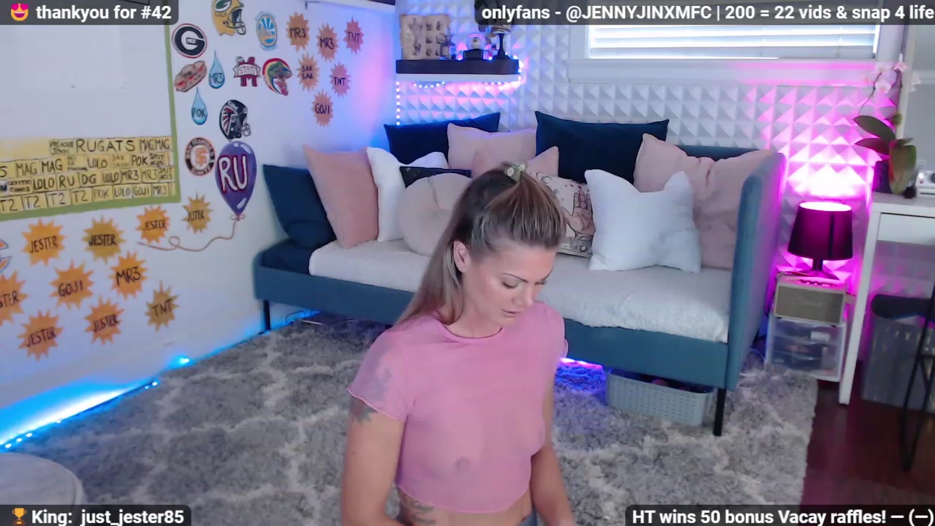 Gallery image thumbnail from Jennnay's myfreecams stream on, 12/12/2022, 21:02 image 5 of 20