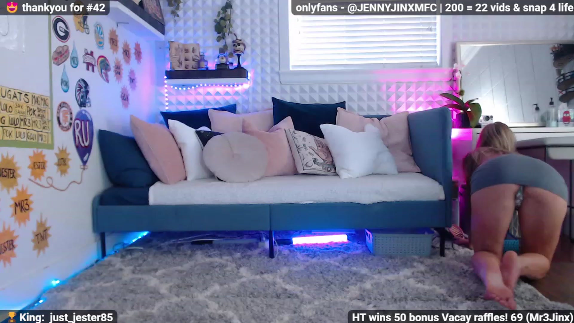Gallery image thumbnail from Jennnay's myfreecams stream on, 12/12/2022, 21:02 image 11 of 20