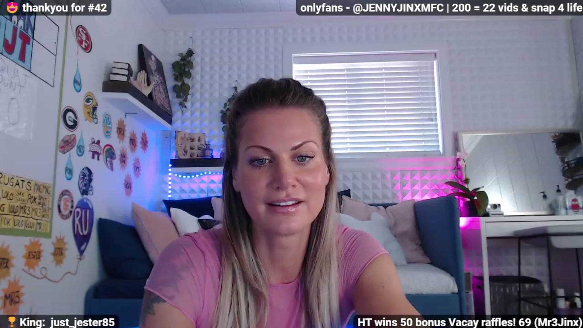 Gallery image thumbnail from Jennnay's myfreecams stream on, 12/12/2022, 21:02 image 10 of 20