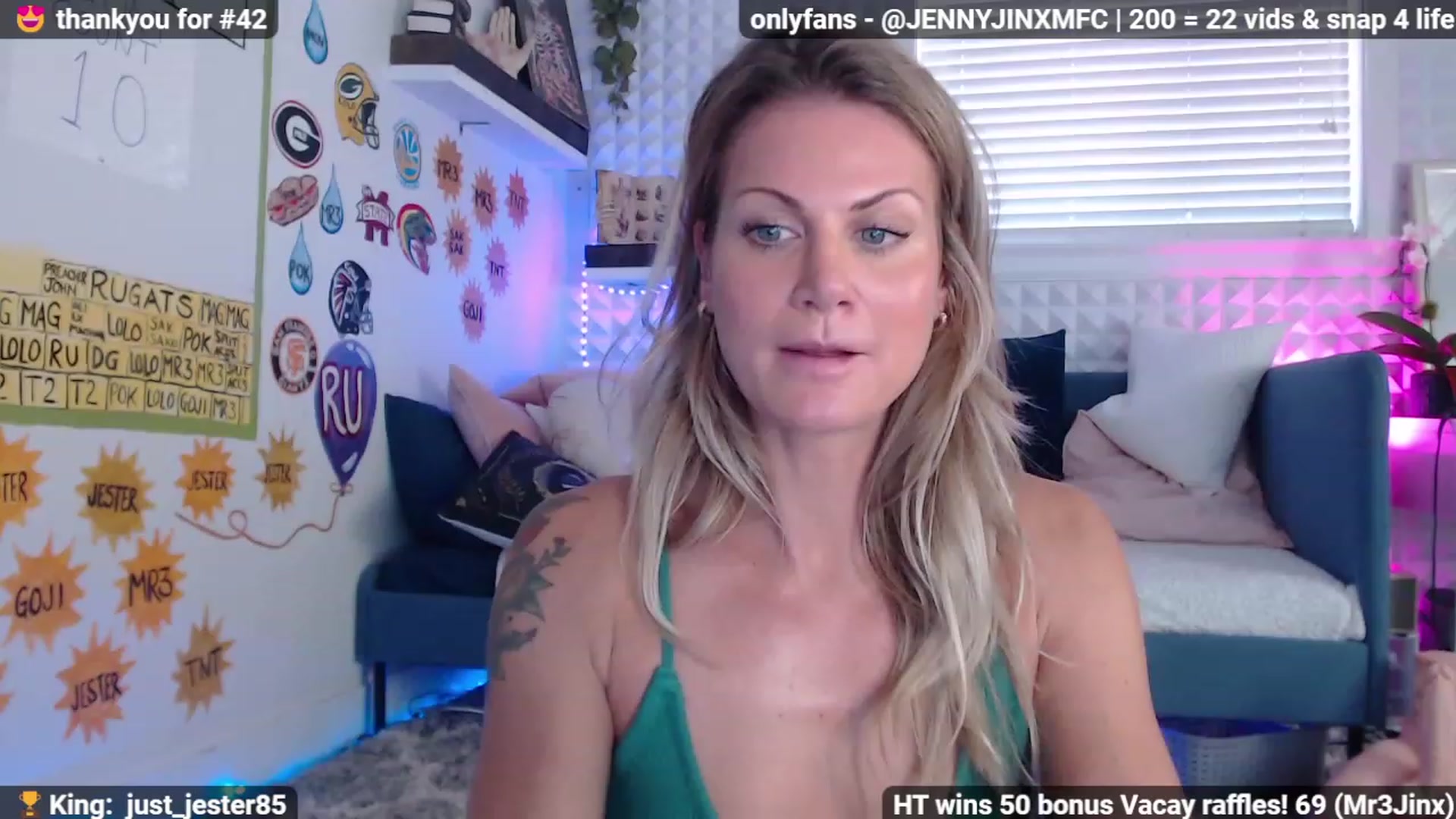 Gallery image thumbnail from Jennnay's myfreecams stream on, 12/12/2022, 22:18 image 8 of 20