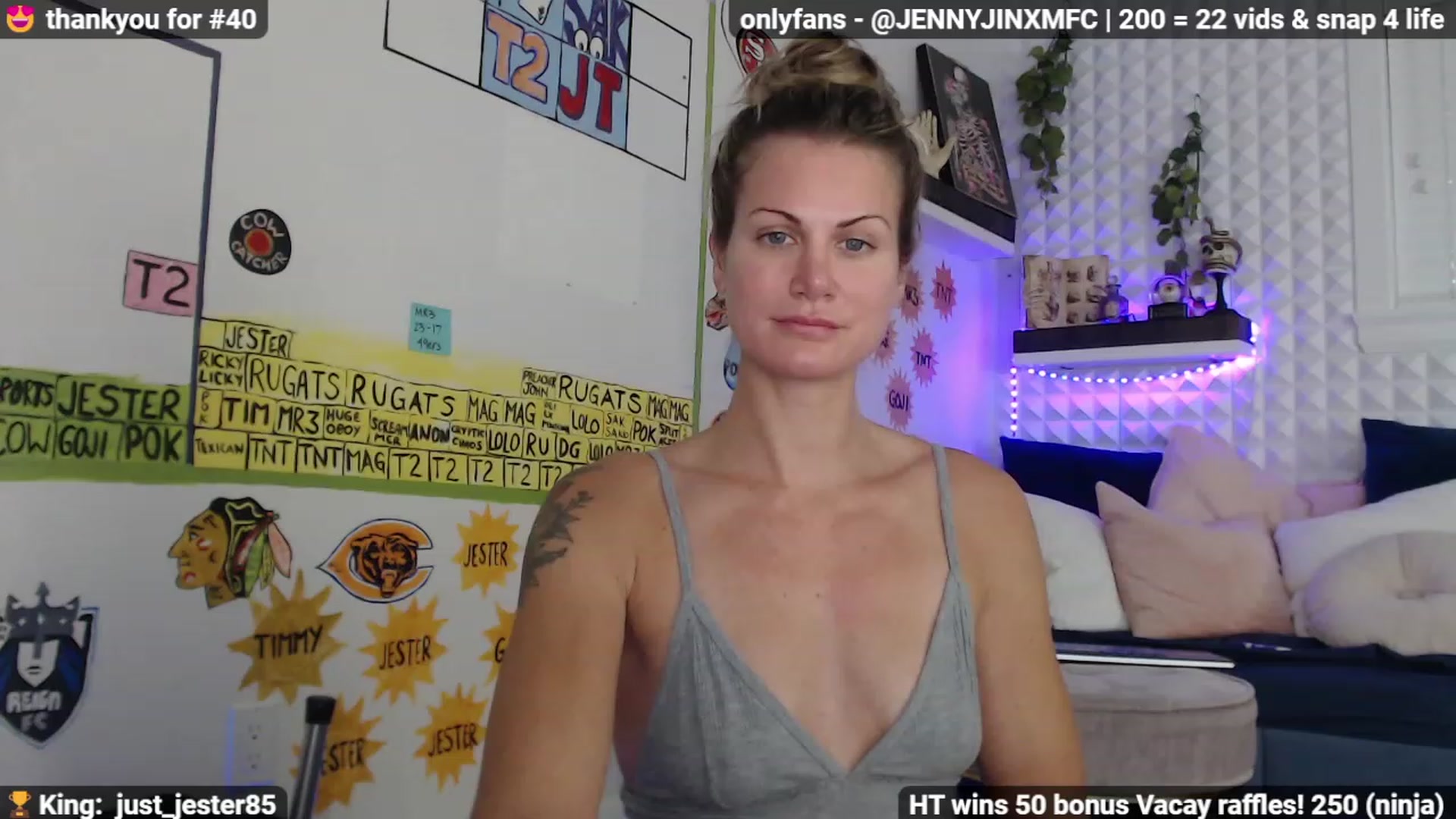 Gallery image thumbnail from Jennnay's myfreecams stream on, 12/16/2022, 24:29 image 13 of 20