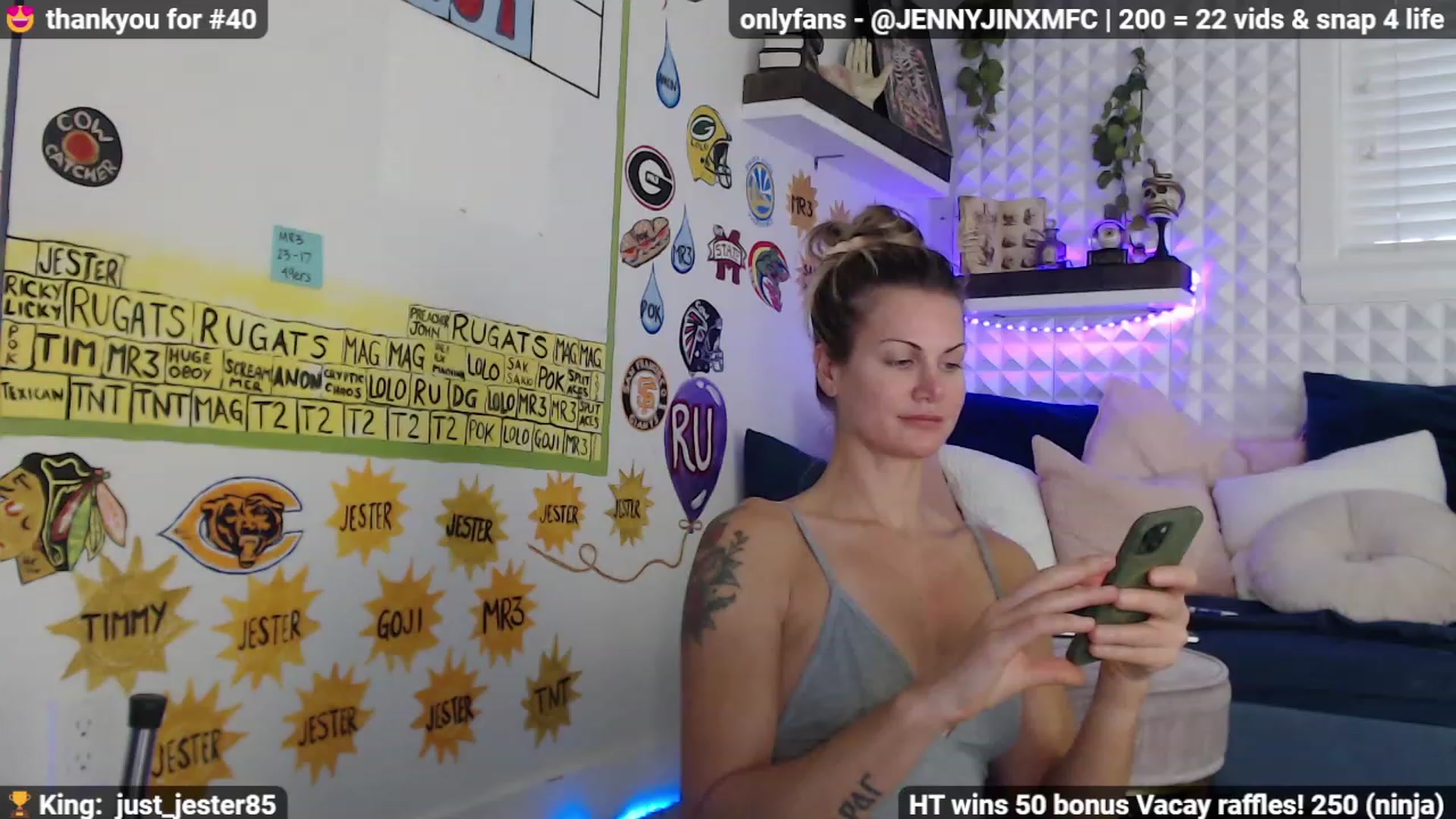 Gallery image thumbnail from Jennnay's myfreecams stream on, 12/16/2022, 24:29 image 6 of 20