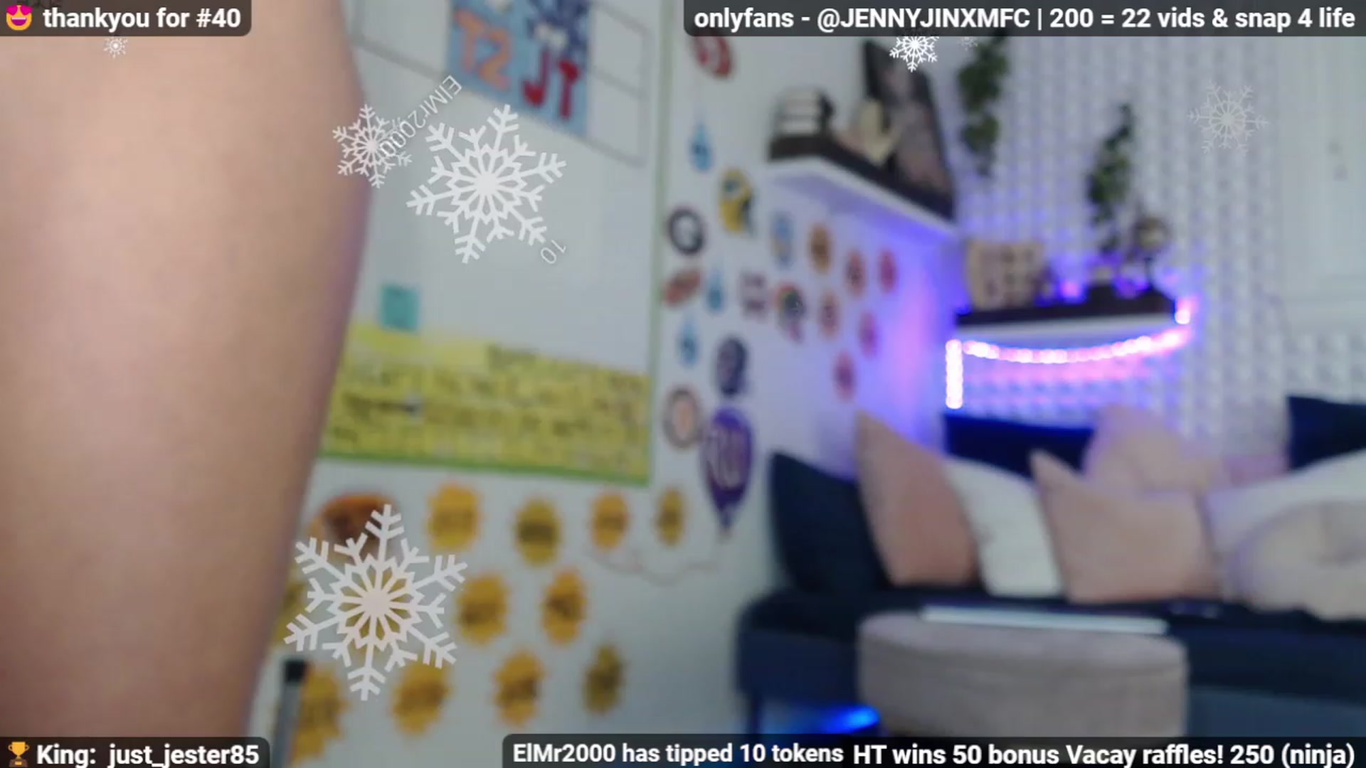 Gallery image thumbnail from Jennnay's myfreecams stream on, 12/16/2022, 24:29 image 15 of 20