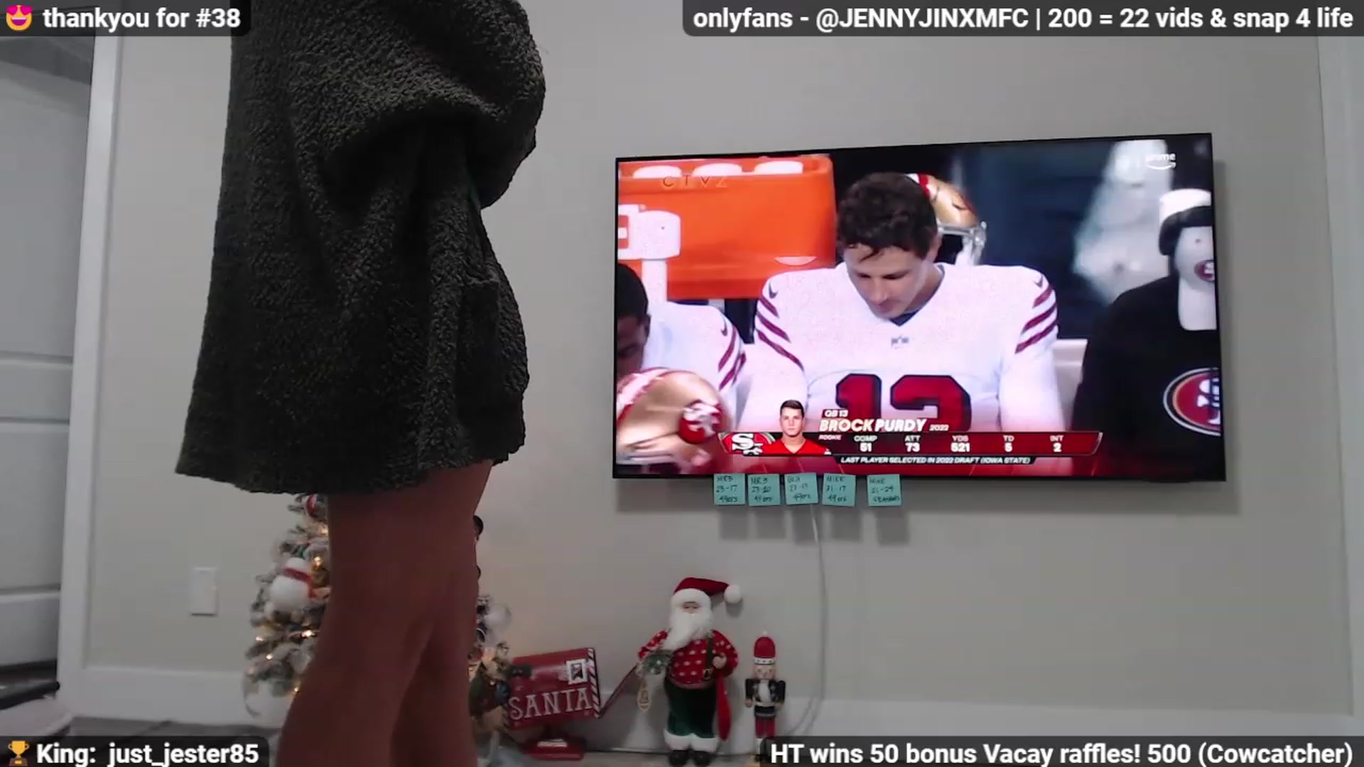 Gallery image thumbnail from Jennnay's myfreecams stream on, 12/16/2022, 01:47 image 18 of 20