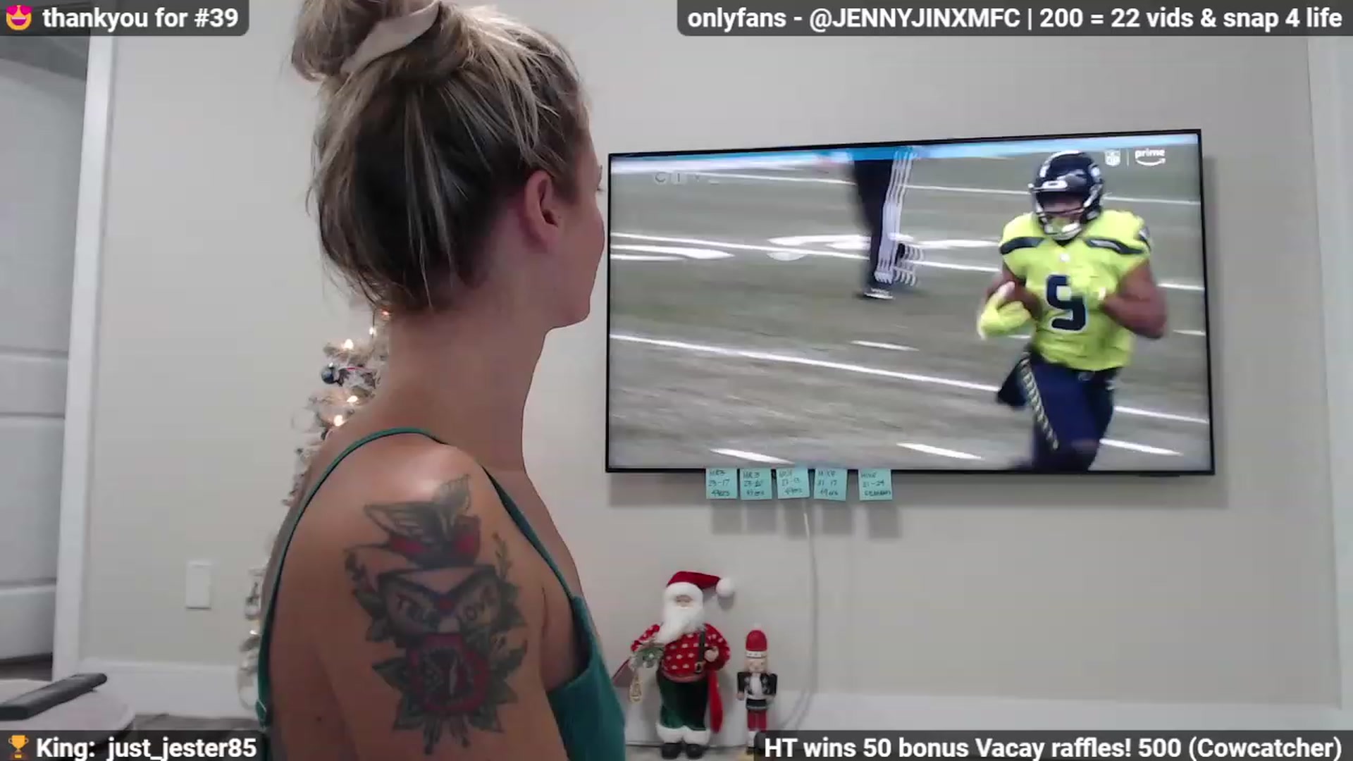 Gallery image thumbnail from Jennnay's myfreecams stream on, 12/16/2022, 01:47 image 2 of 20