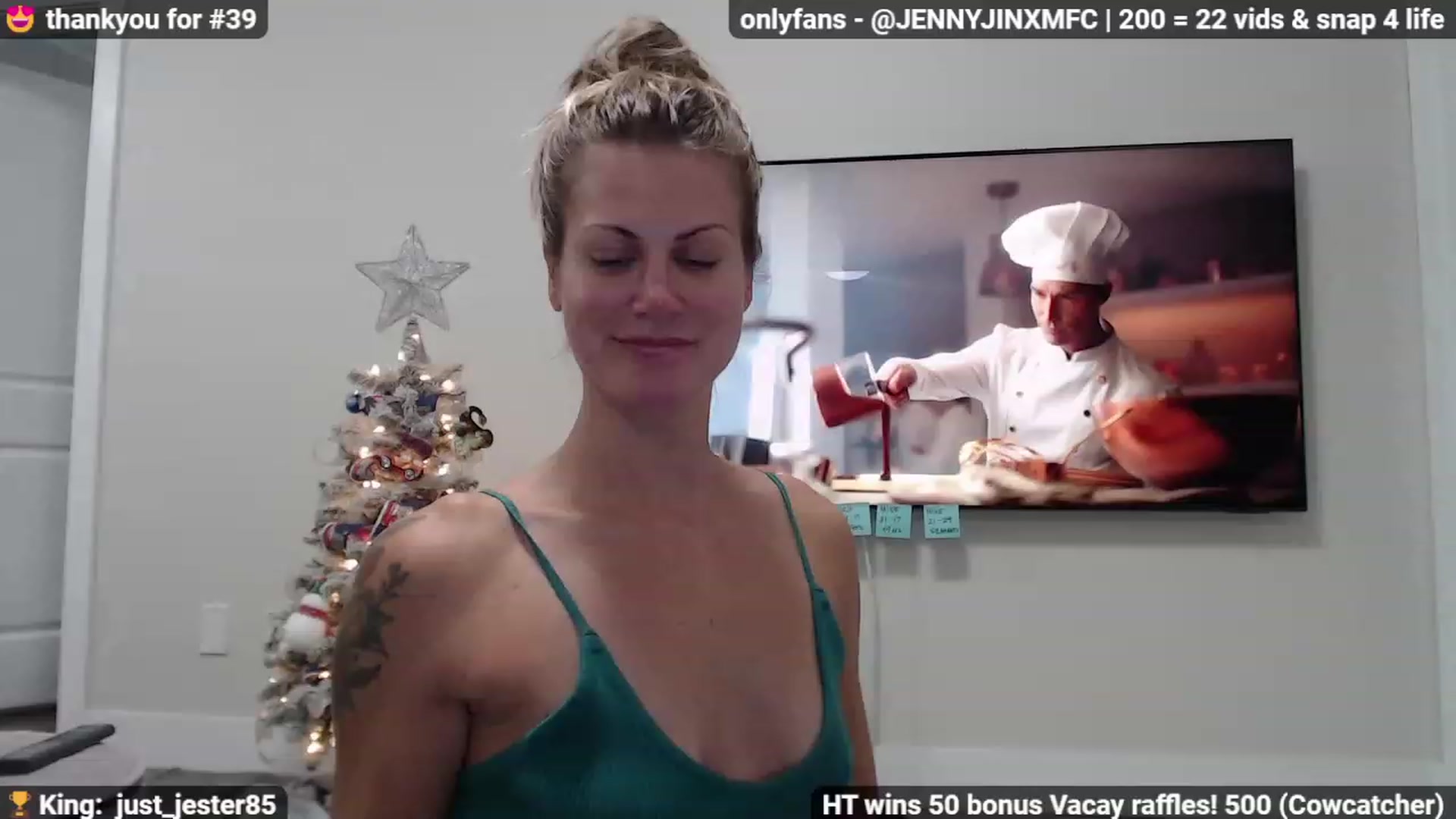 Gallery image thumbnail from Jennnay's myfreecams stream on, 12/16/2022, 01:47 image 4 of 20