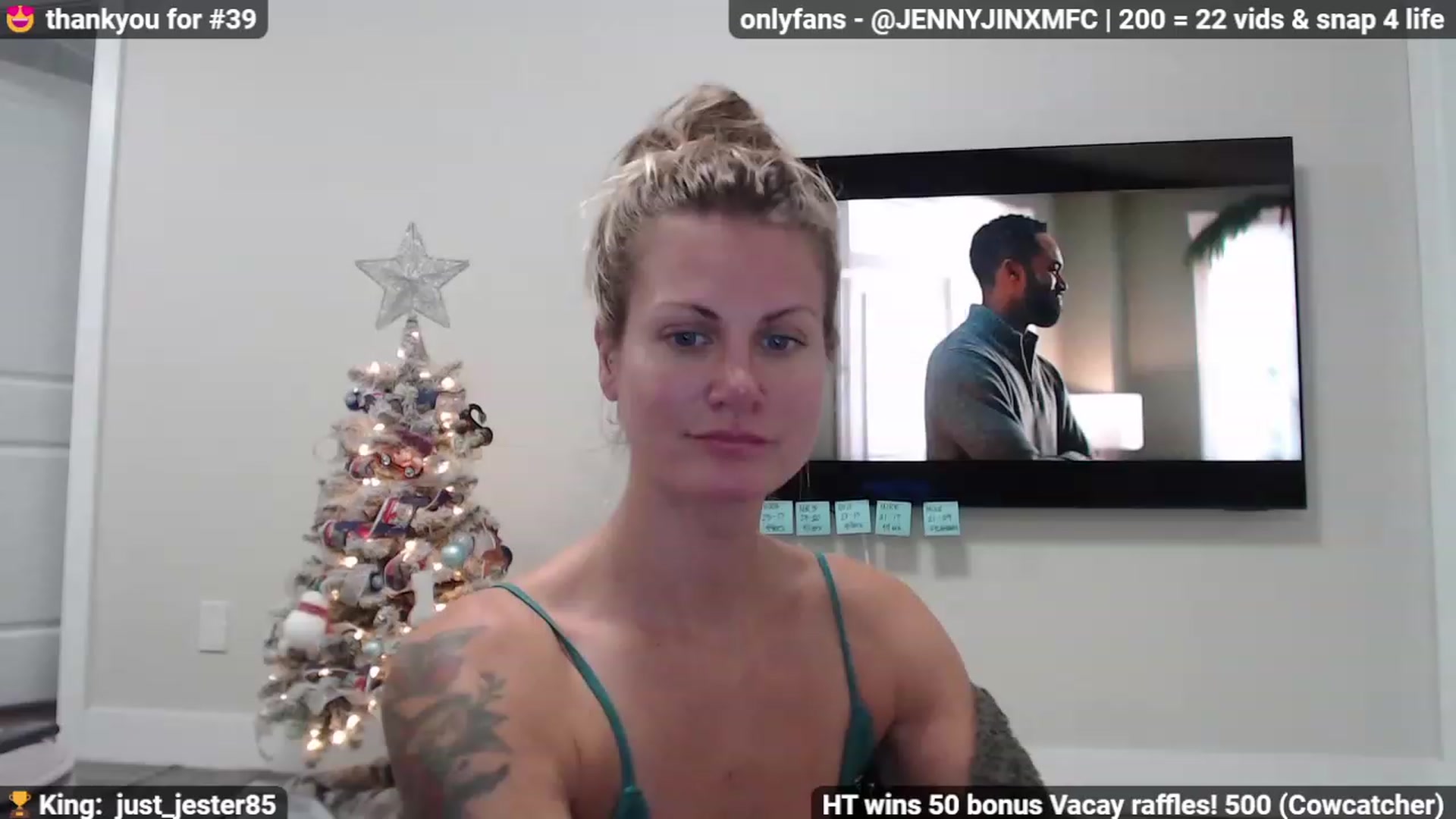 Gallery image thumbnail from Jennnay's myfreecams stream on, 12/16/2022, 01:47 image 10 of 20
