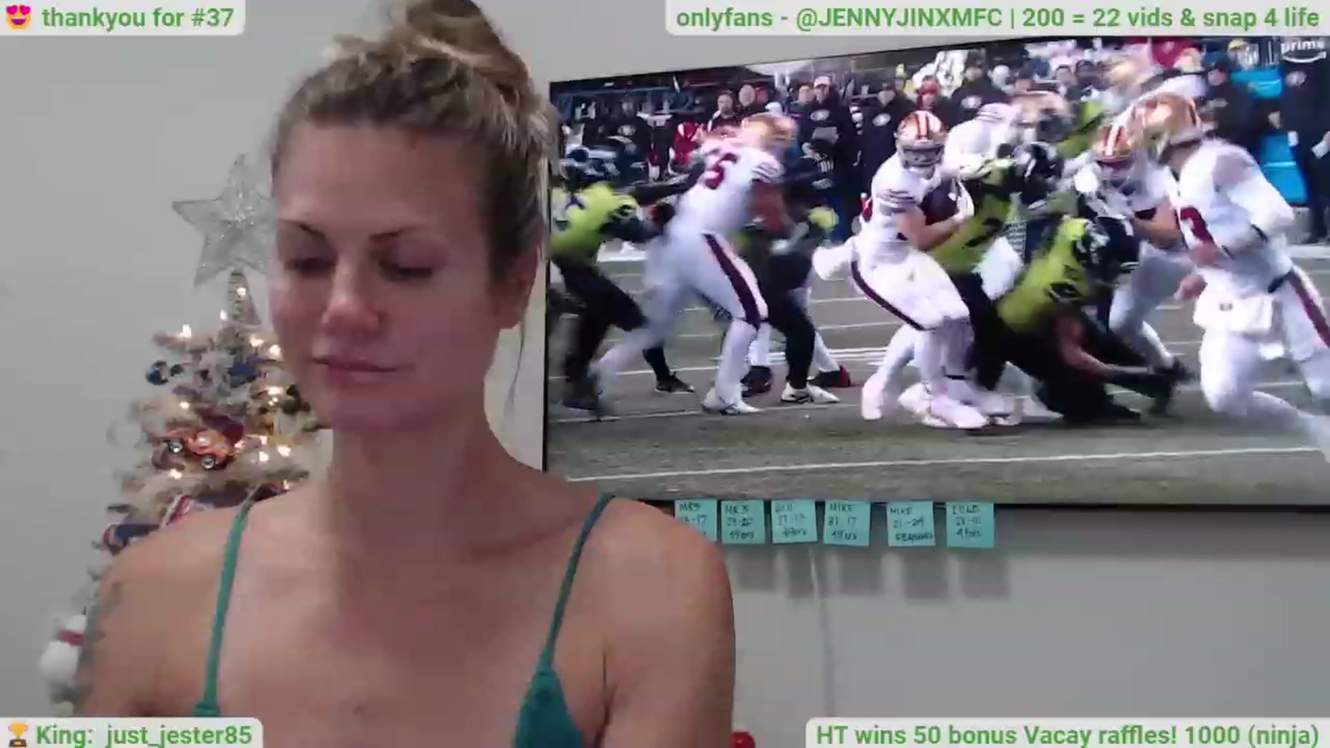 Gallery image thumbnail from Jennnay's myfreecams stream on, 12/16/2022, 04:26 image 14 of 20
