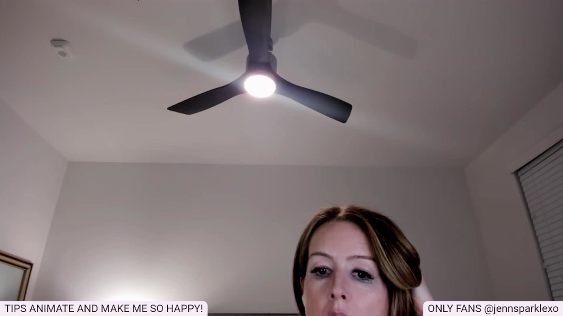 Gallery image thumbnail from Jennsparklexo's myfreecams stream on, 03/29/2023, 09:17 image 17 of 20